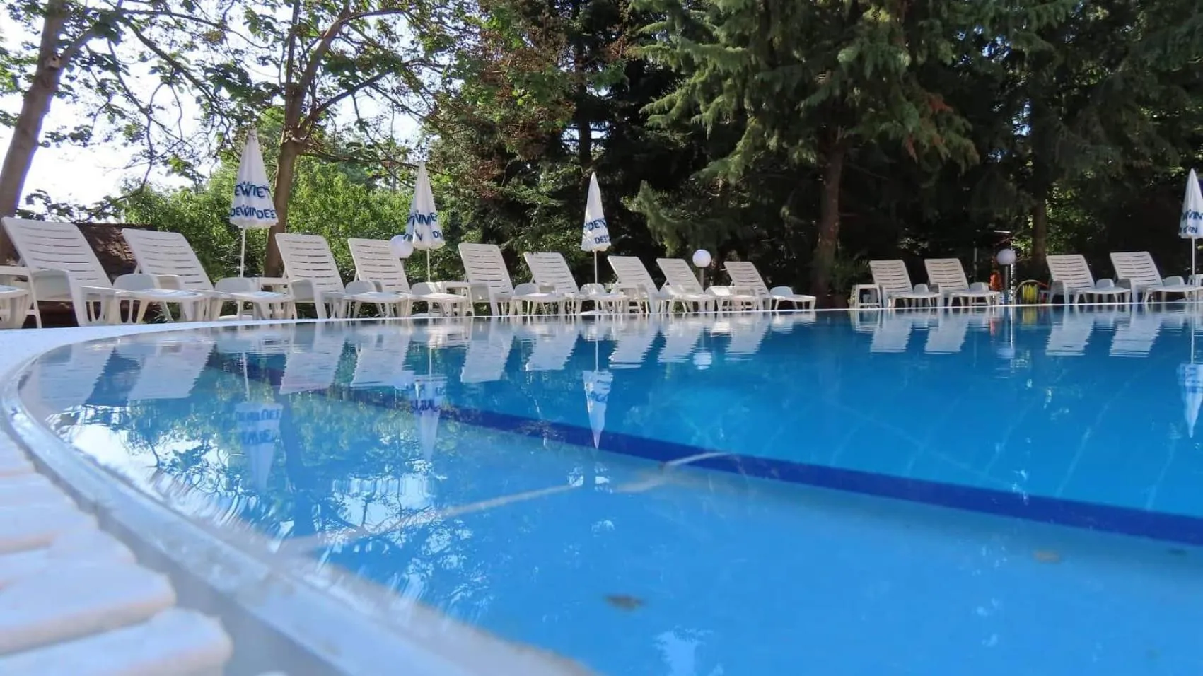 Swimming pool in Hotel Exotica