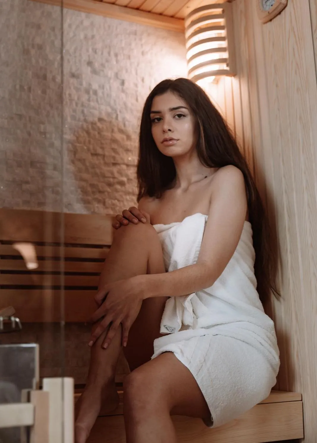 Sauna in Spa & Wellness by Des Anglais " Accesso SPA compreso"