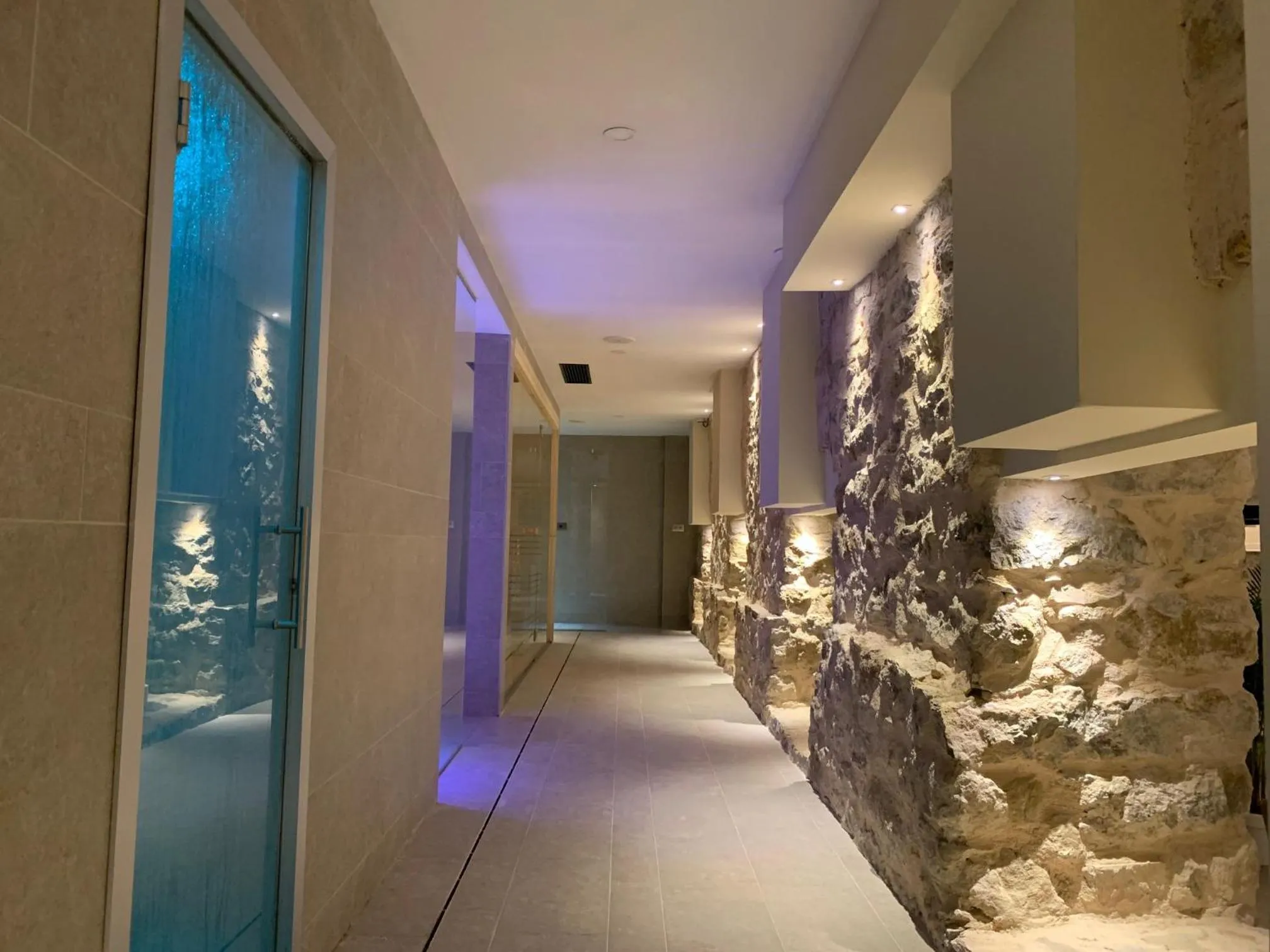 Spa and wellness centre/facilities in Spa & Wellness by Des Anglais " Accesso SPA compreso"
