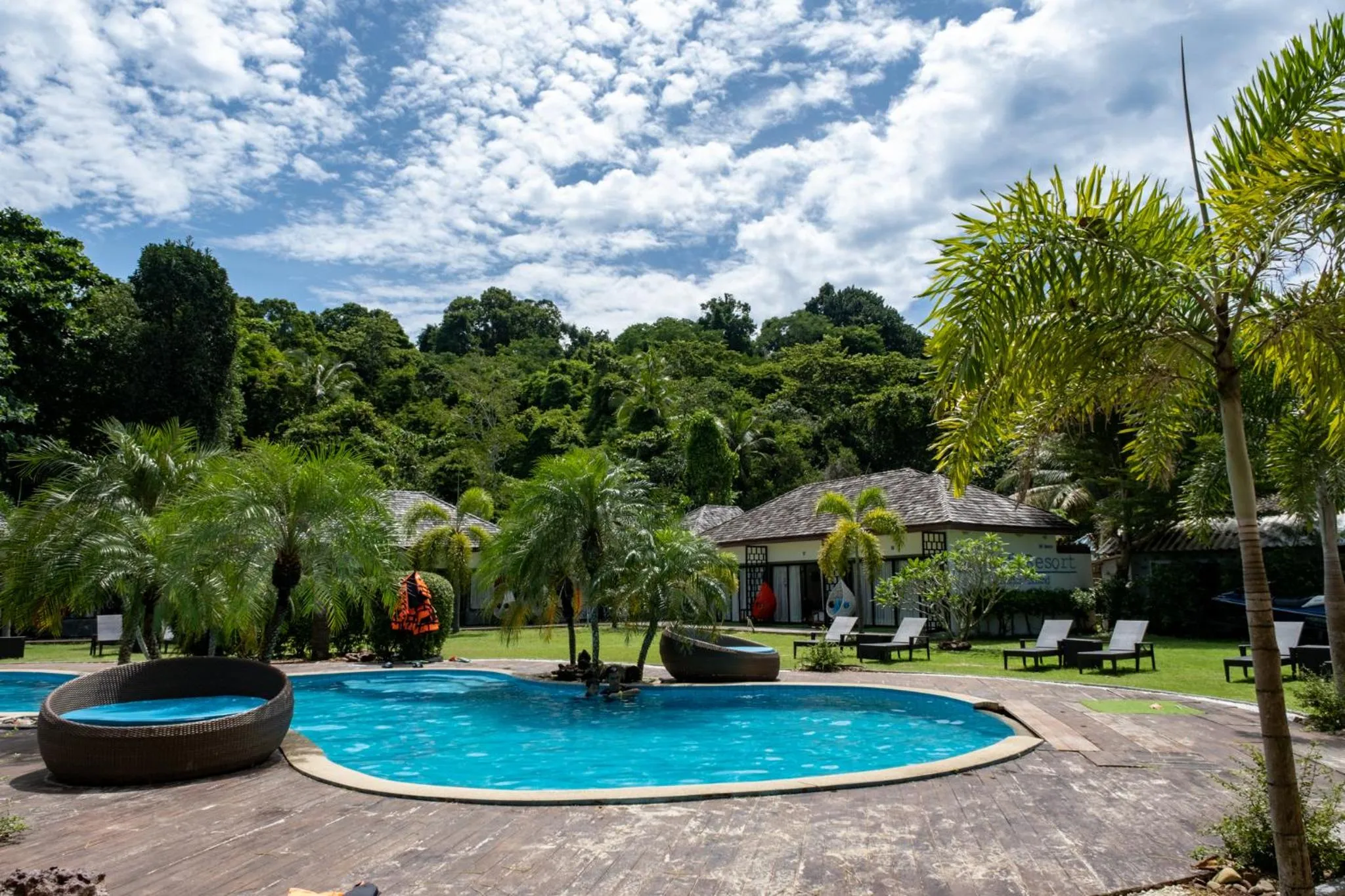 Swimming pool in The Reef Resort