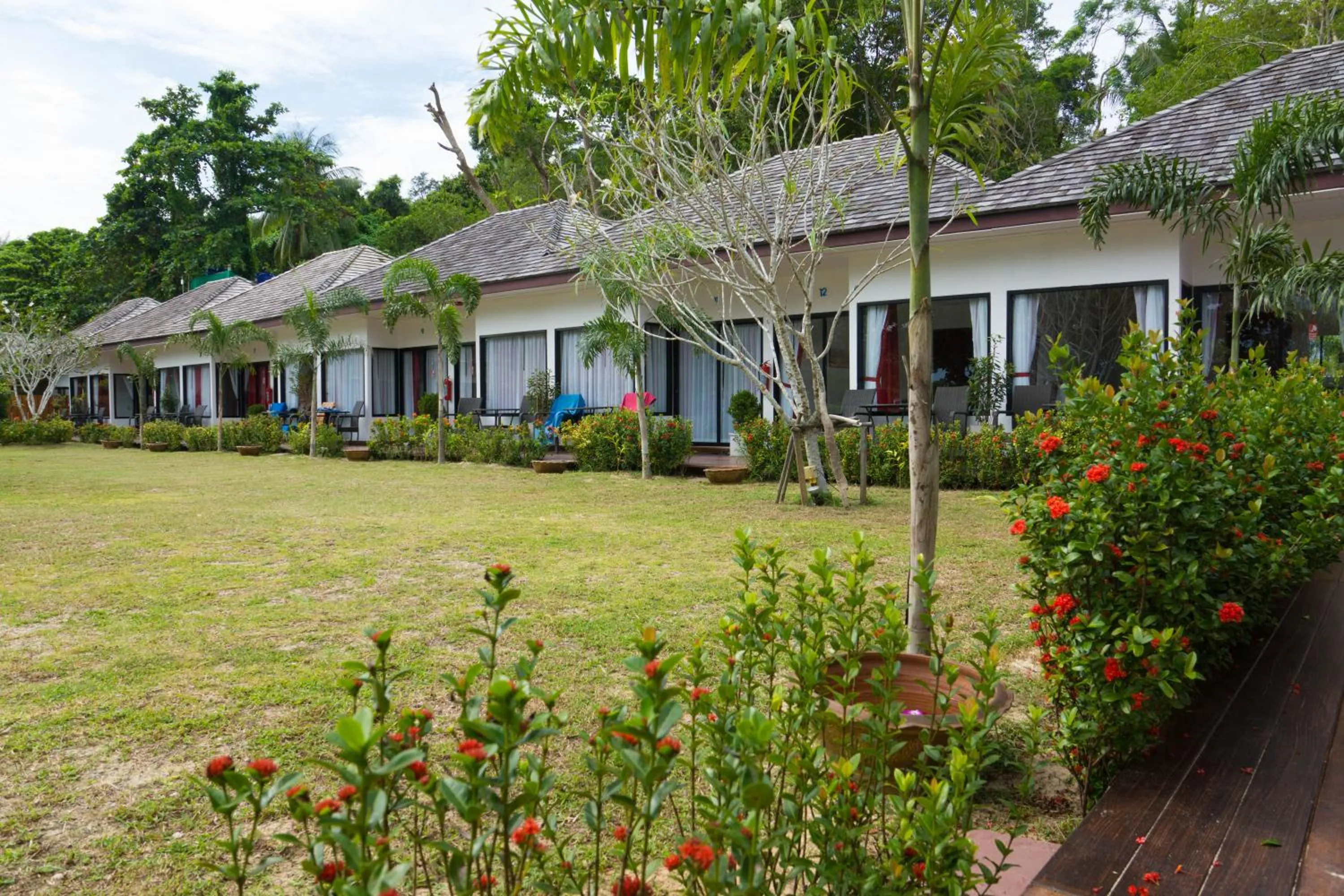 Garden in The Reef Resort
