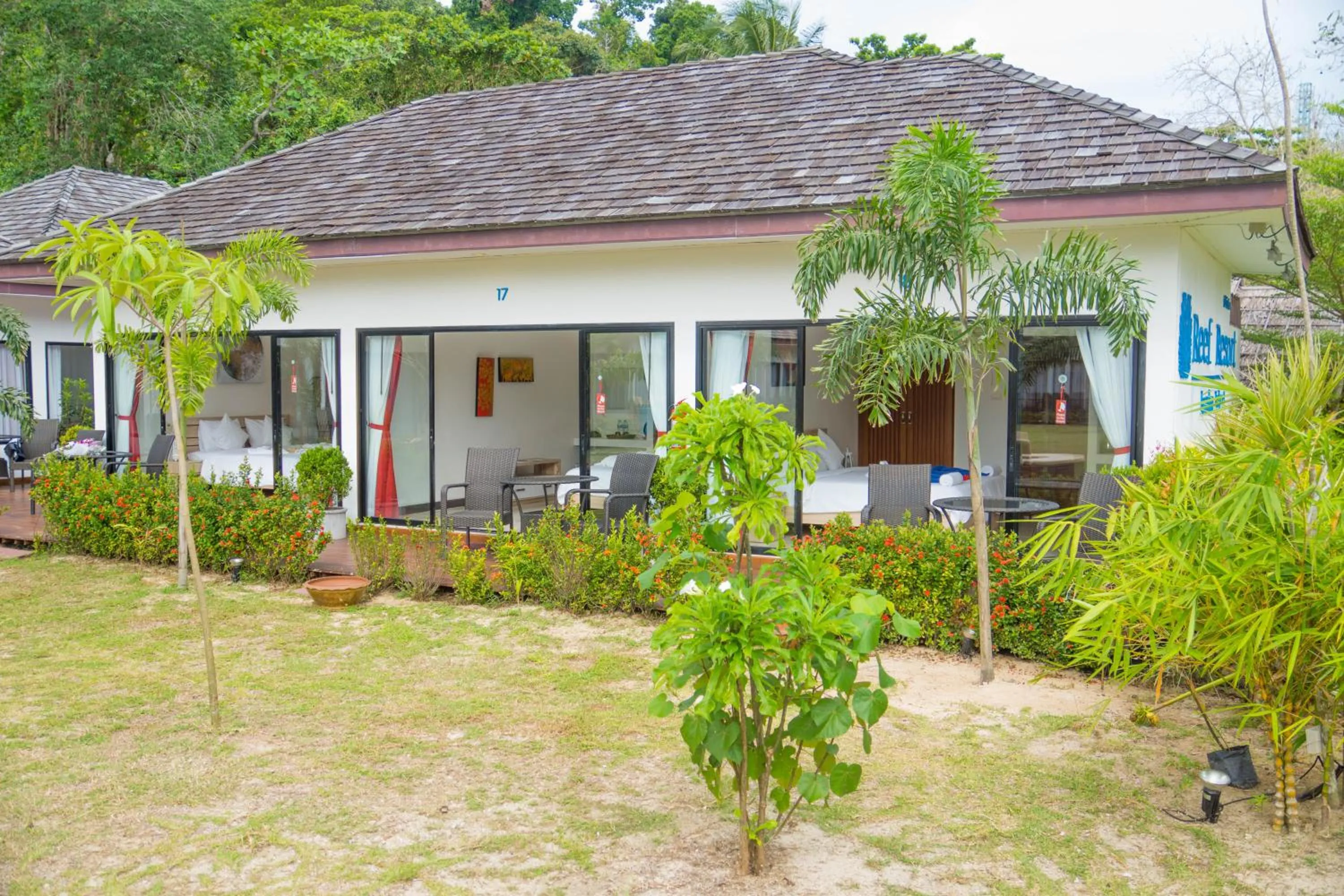 Garden in The Reef Resort