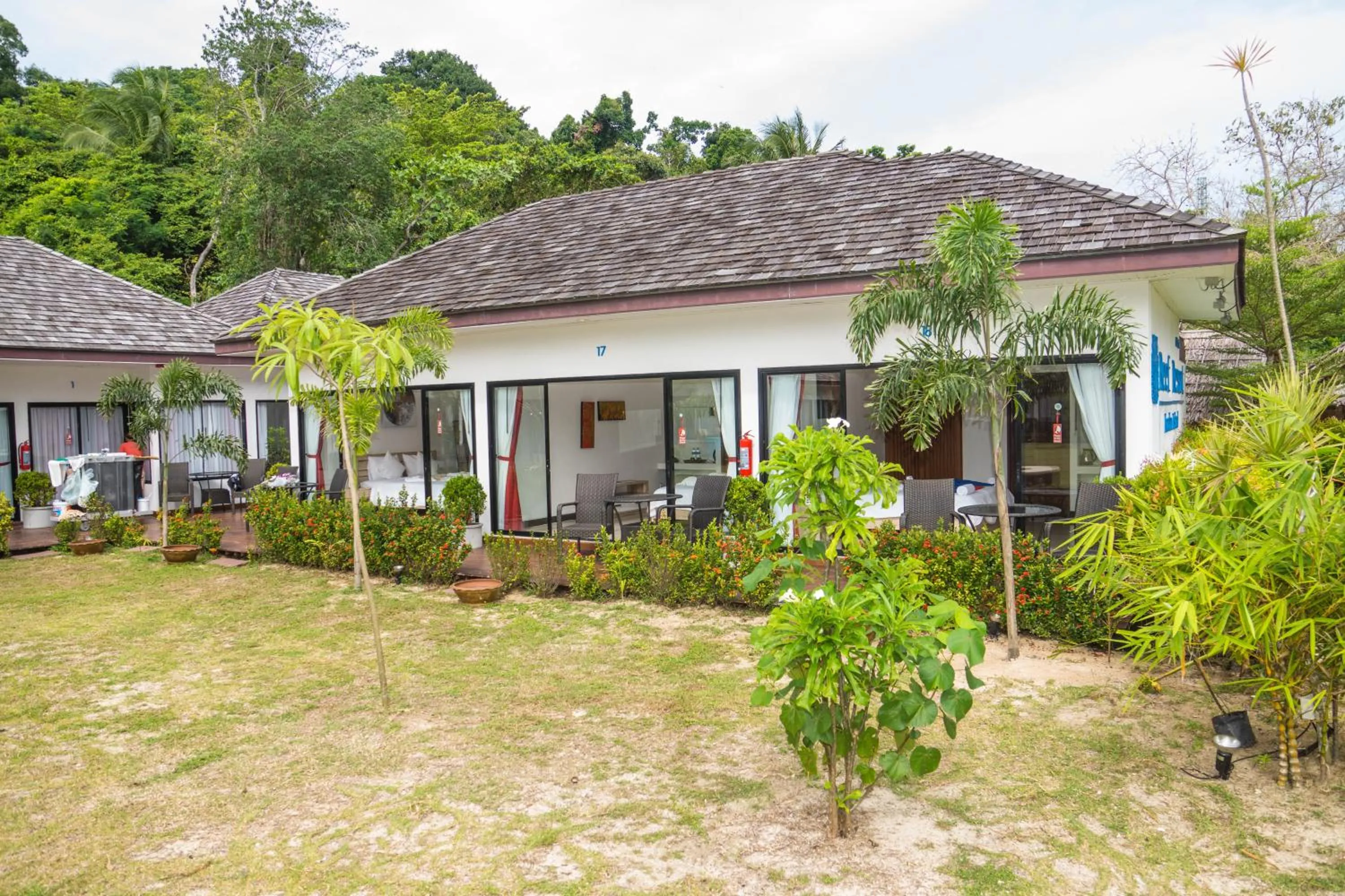 Garden in The Reef Resort