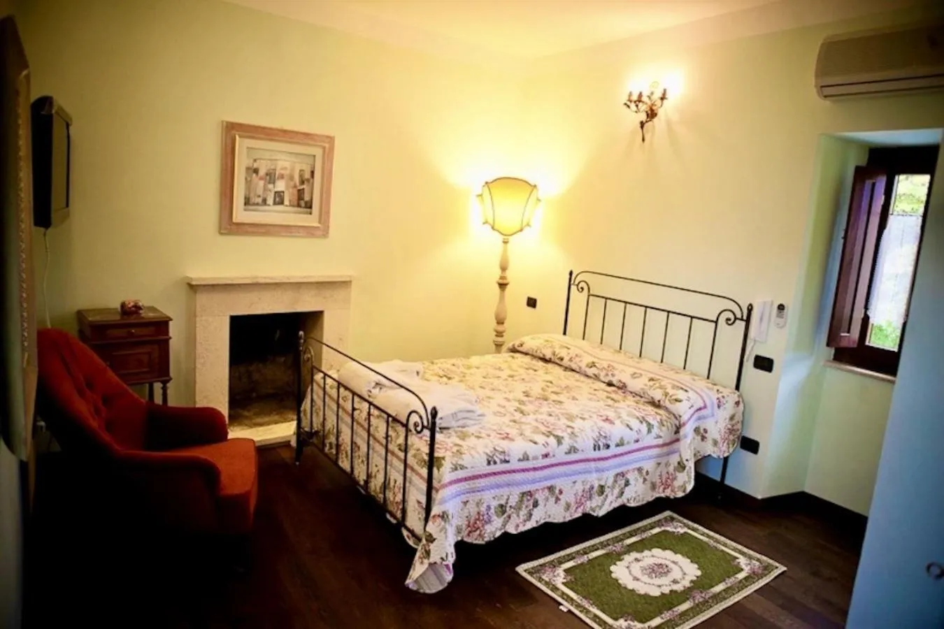 Bed in Torre dei Sogni B&B