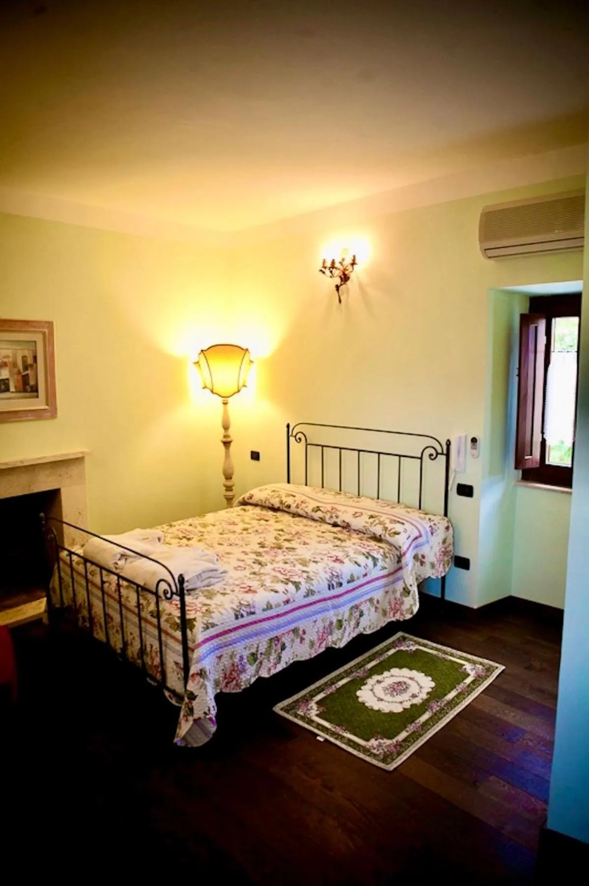 Bed in Torre dei Sogni B&B