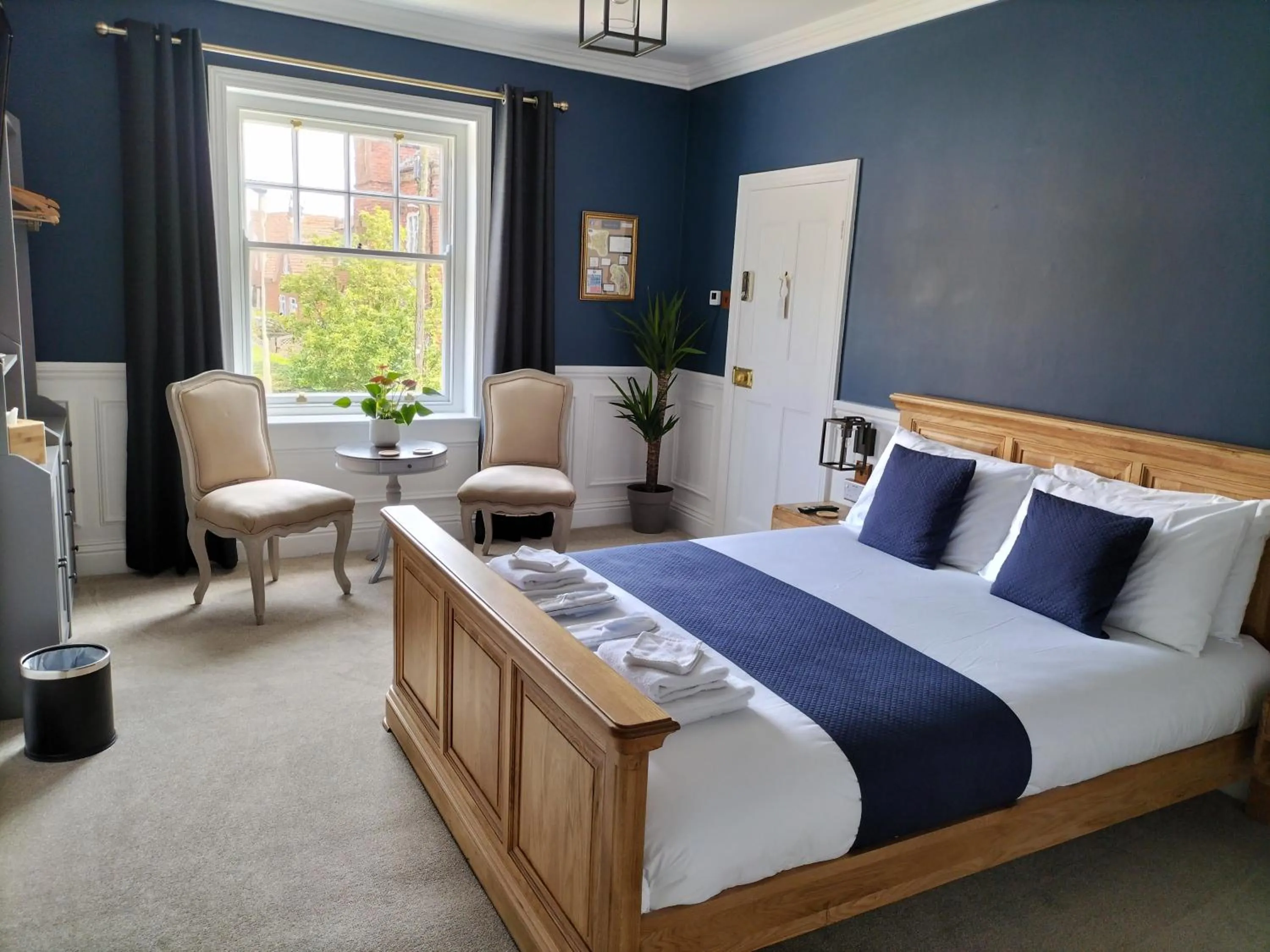 Bedroom, Bed in North Ings