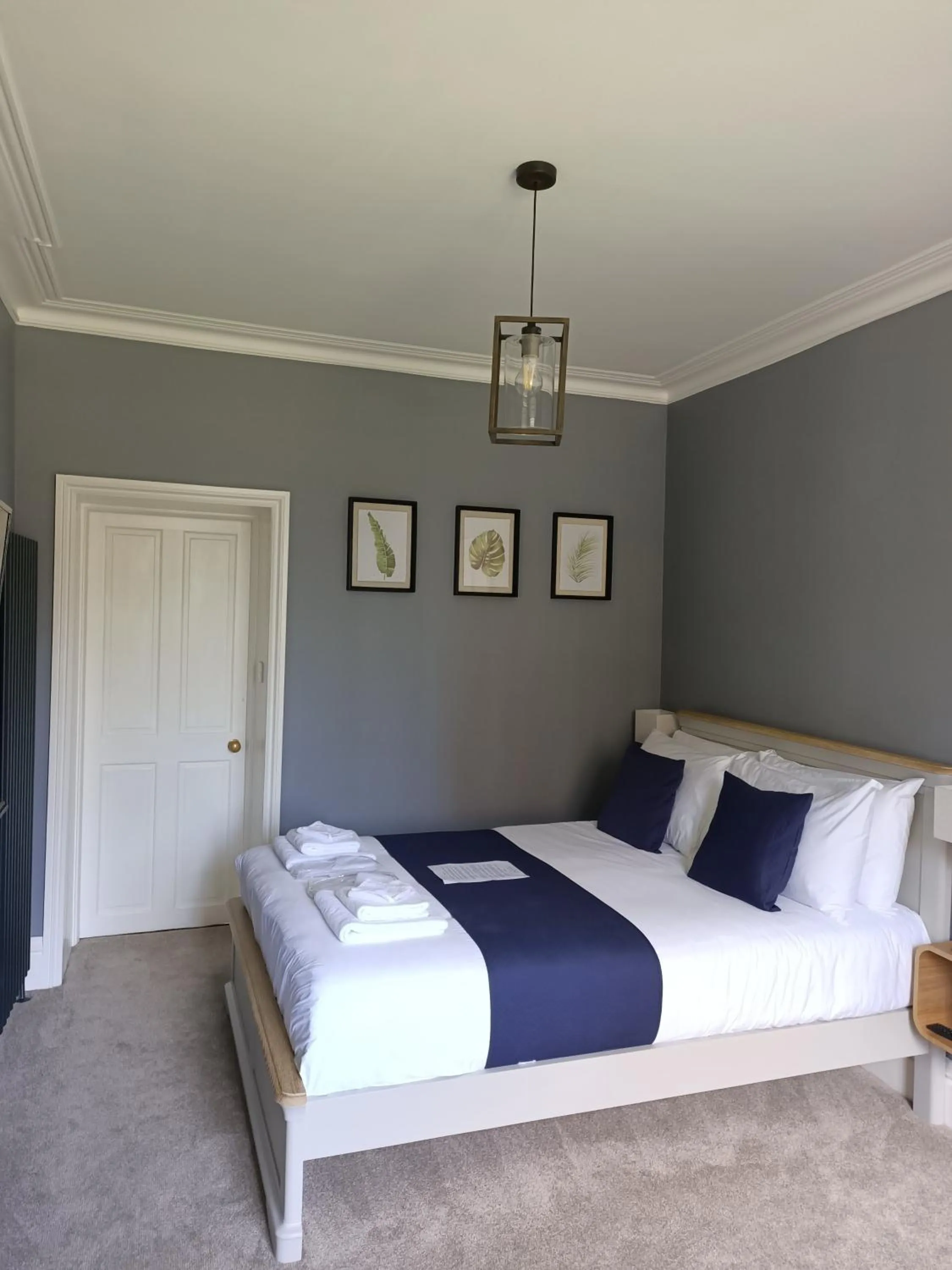 Bedroom, Bed in North Ings