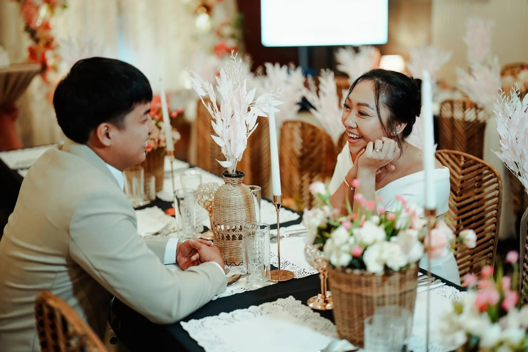 Evening entertainment in Airo Hotel Manila