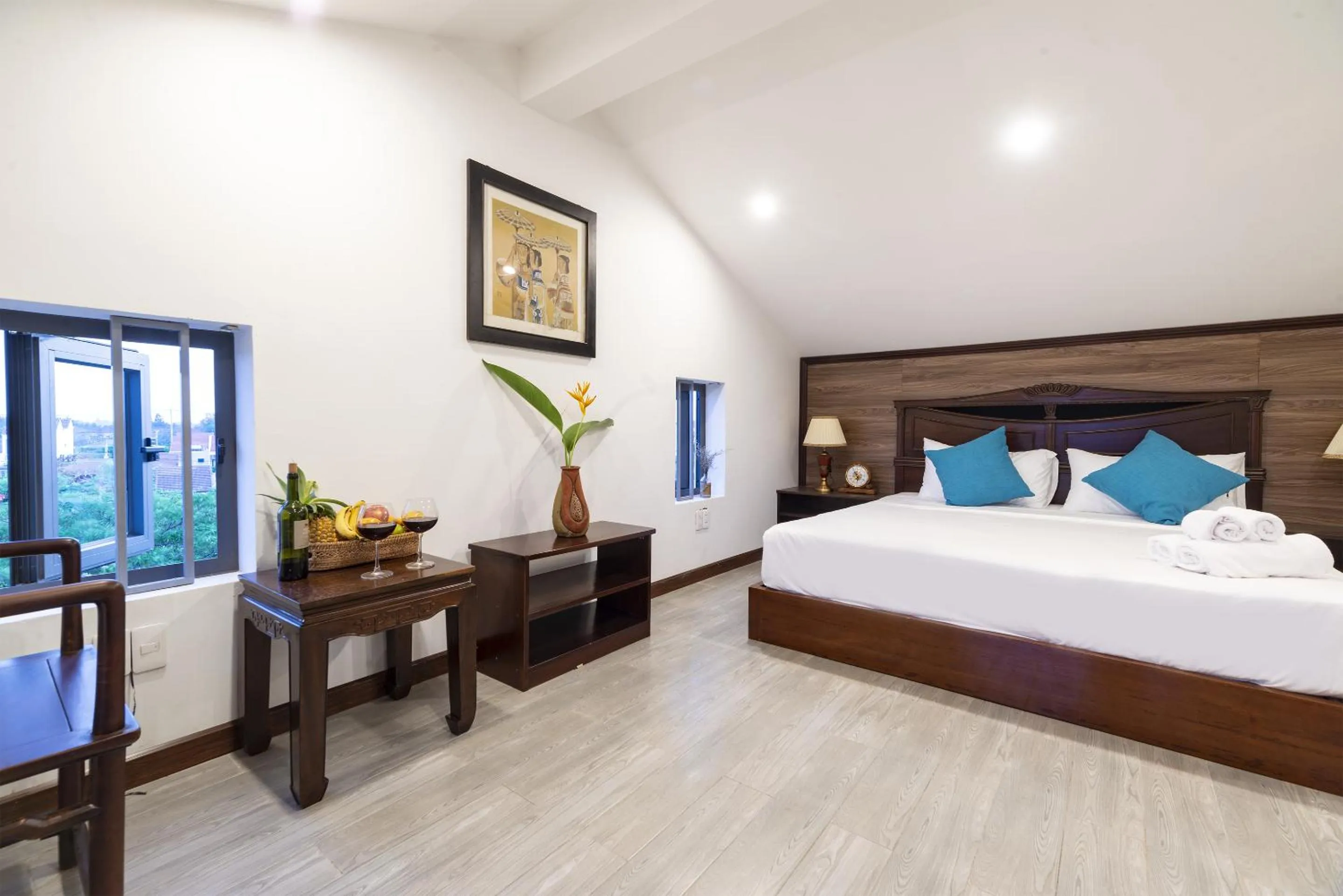 Photo of the whole room, Bed in SHALA BOUTIQUE HOIAN