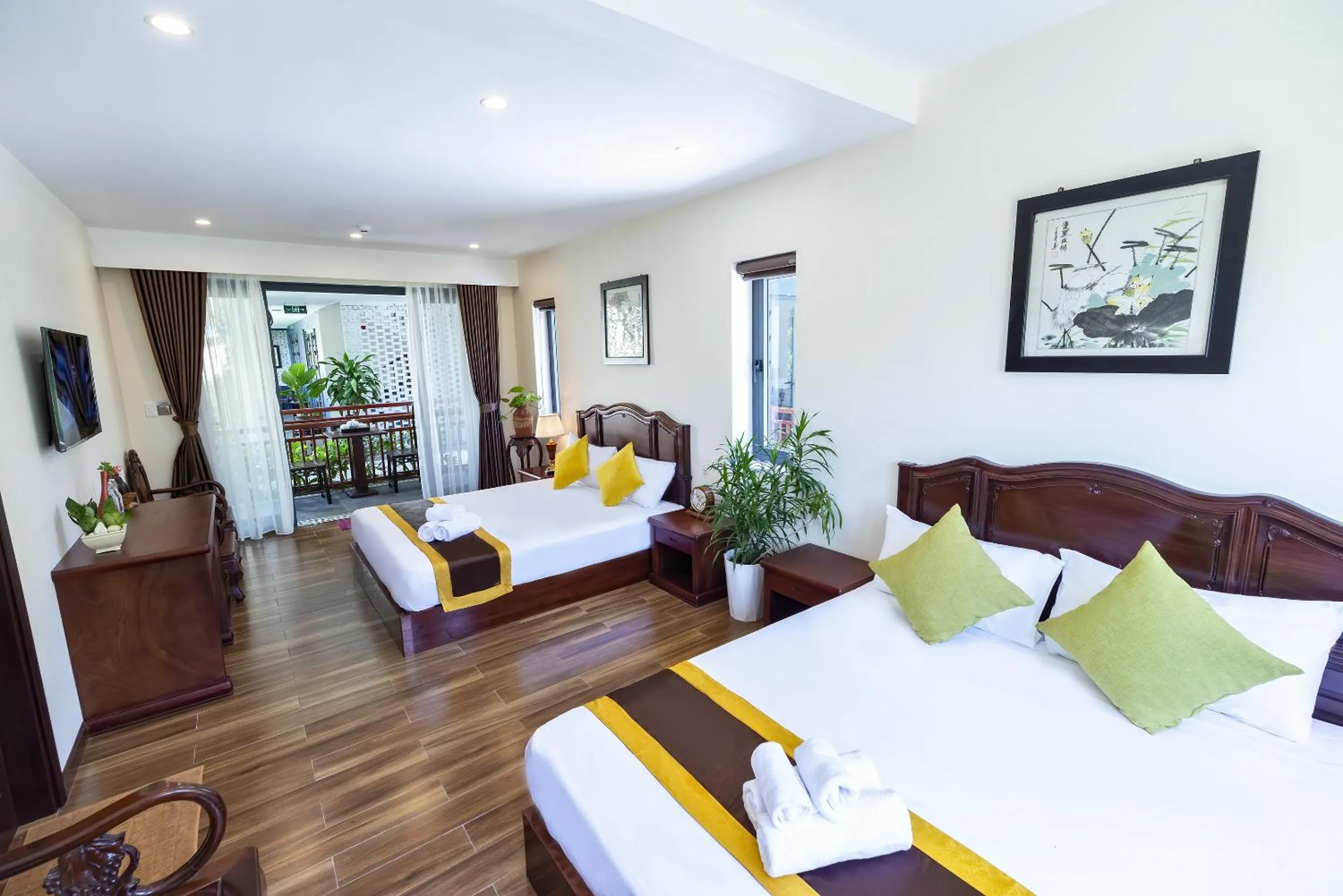 Photo of the whole room, Bed in SHALA BOUTIQUE HOIAN