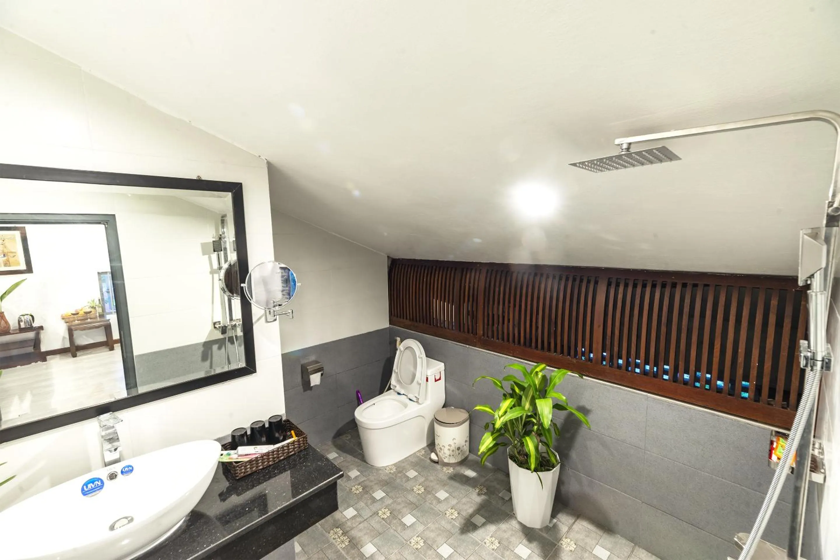 Bathroom in SHALA BOUTIQUE HOIAN