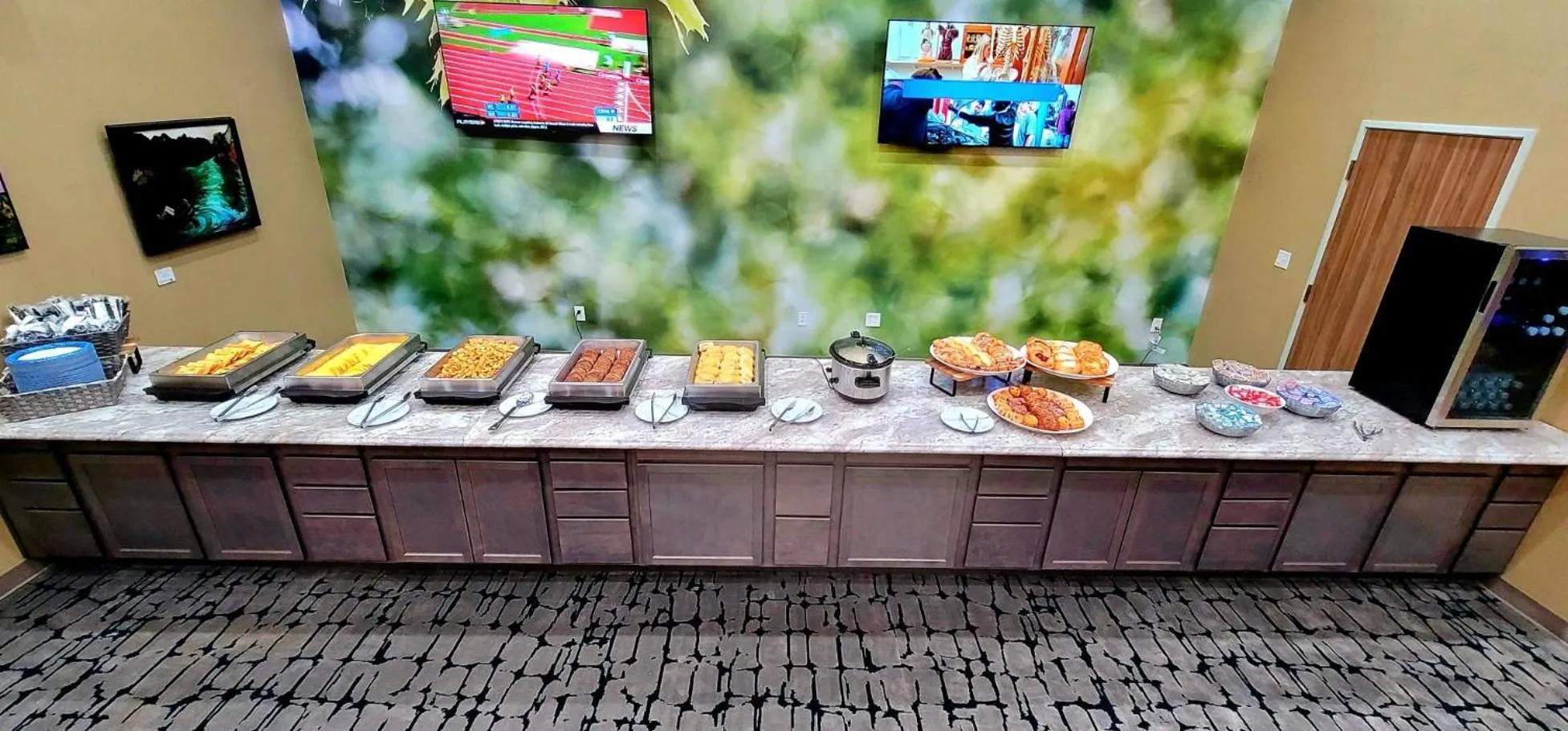 Breakfast in Wyndham Garden College Station