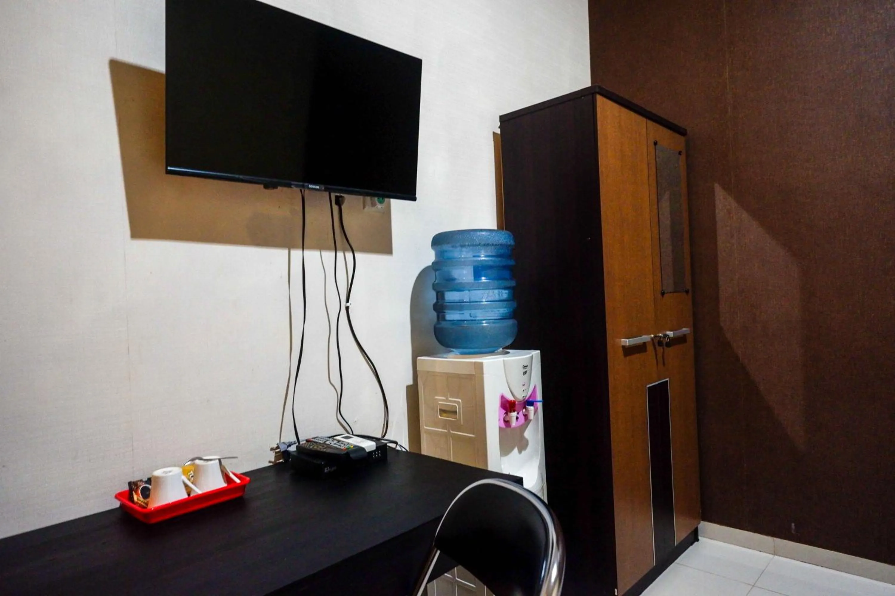 Bedroom in RedDoorz Syariah near PLTU Cilacap