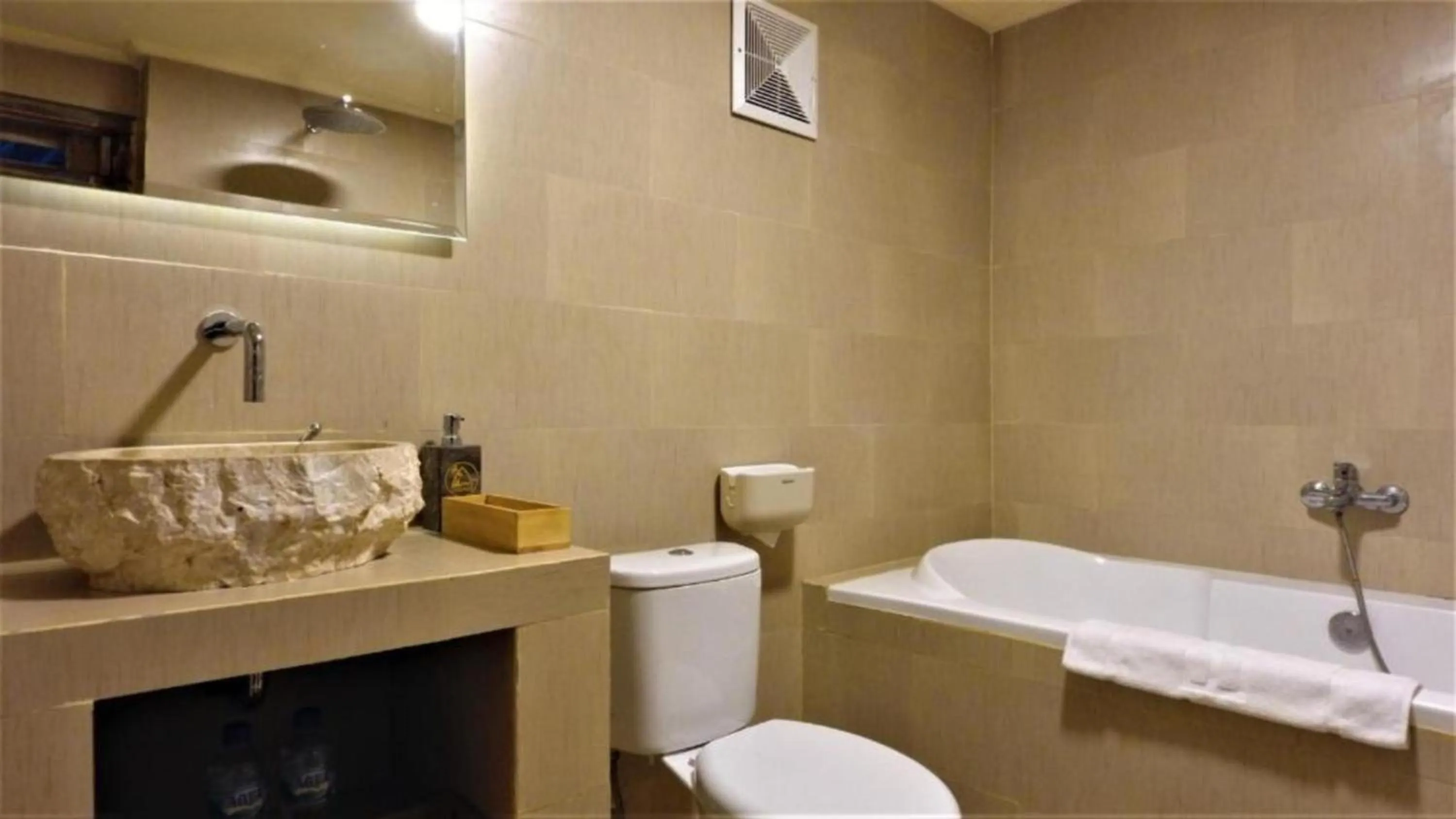 Bathroom in Daghan Cottage Nusa Penida