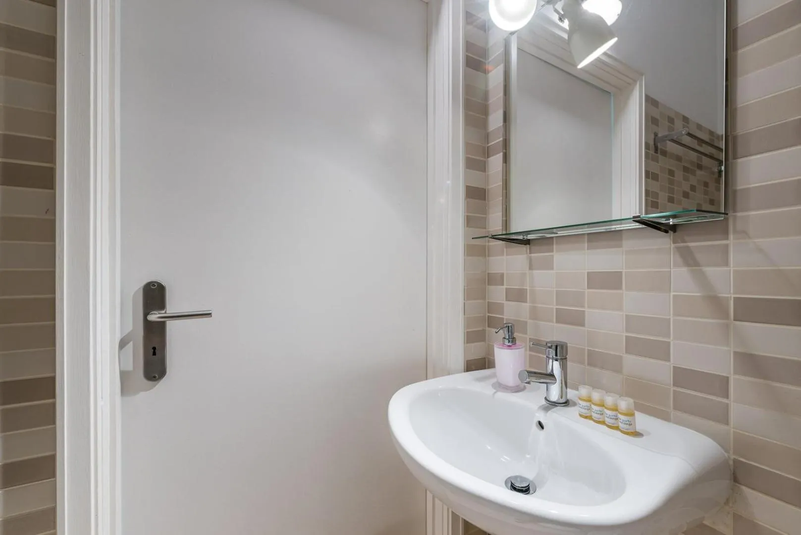 GuestReady - Wellspring Bloom