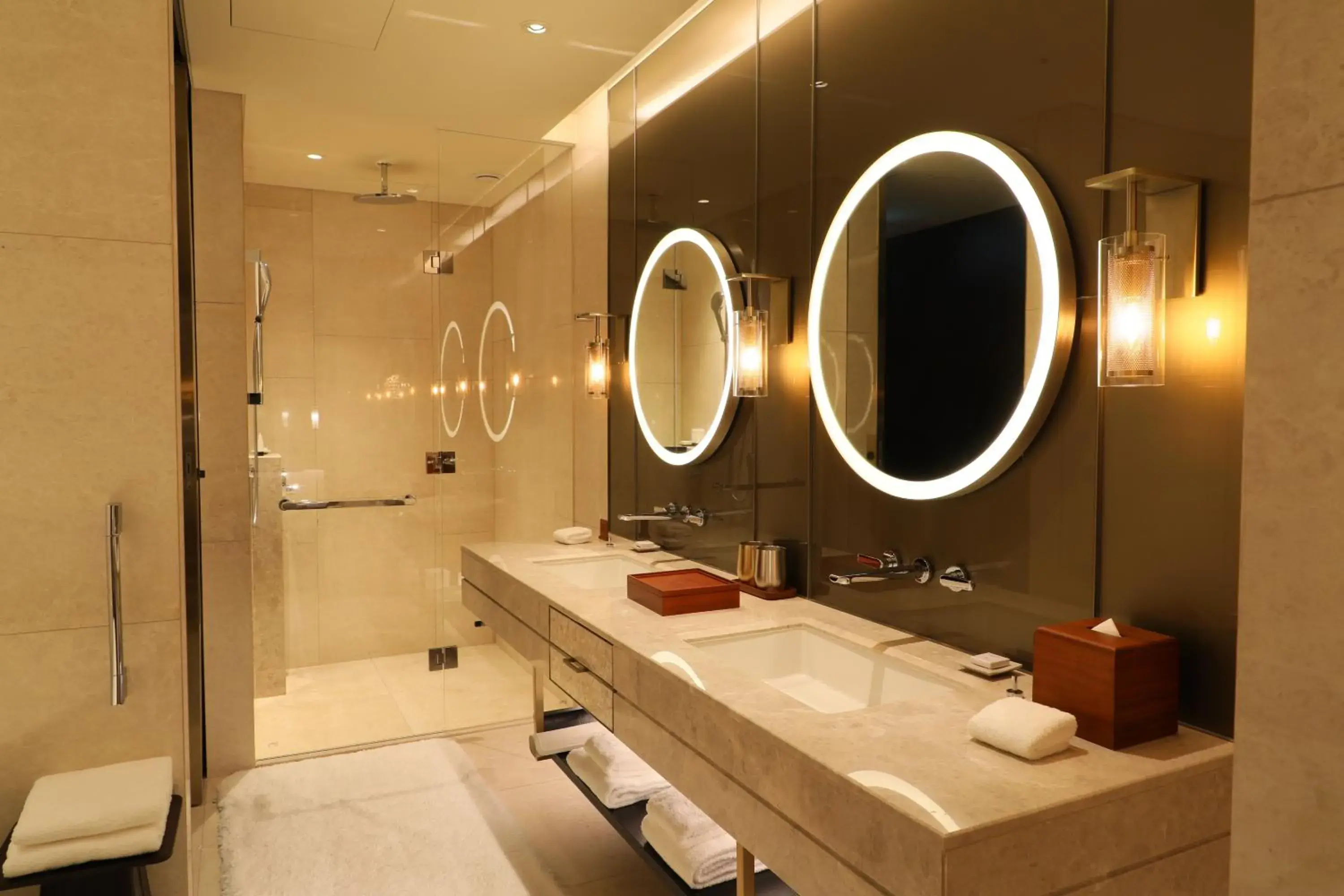 King Room with City View in Grand Hyatt Jeju King Room with City View in Grand Hyatt Jeju