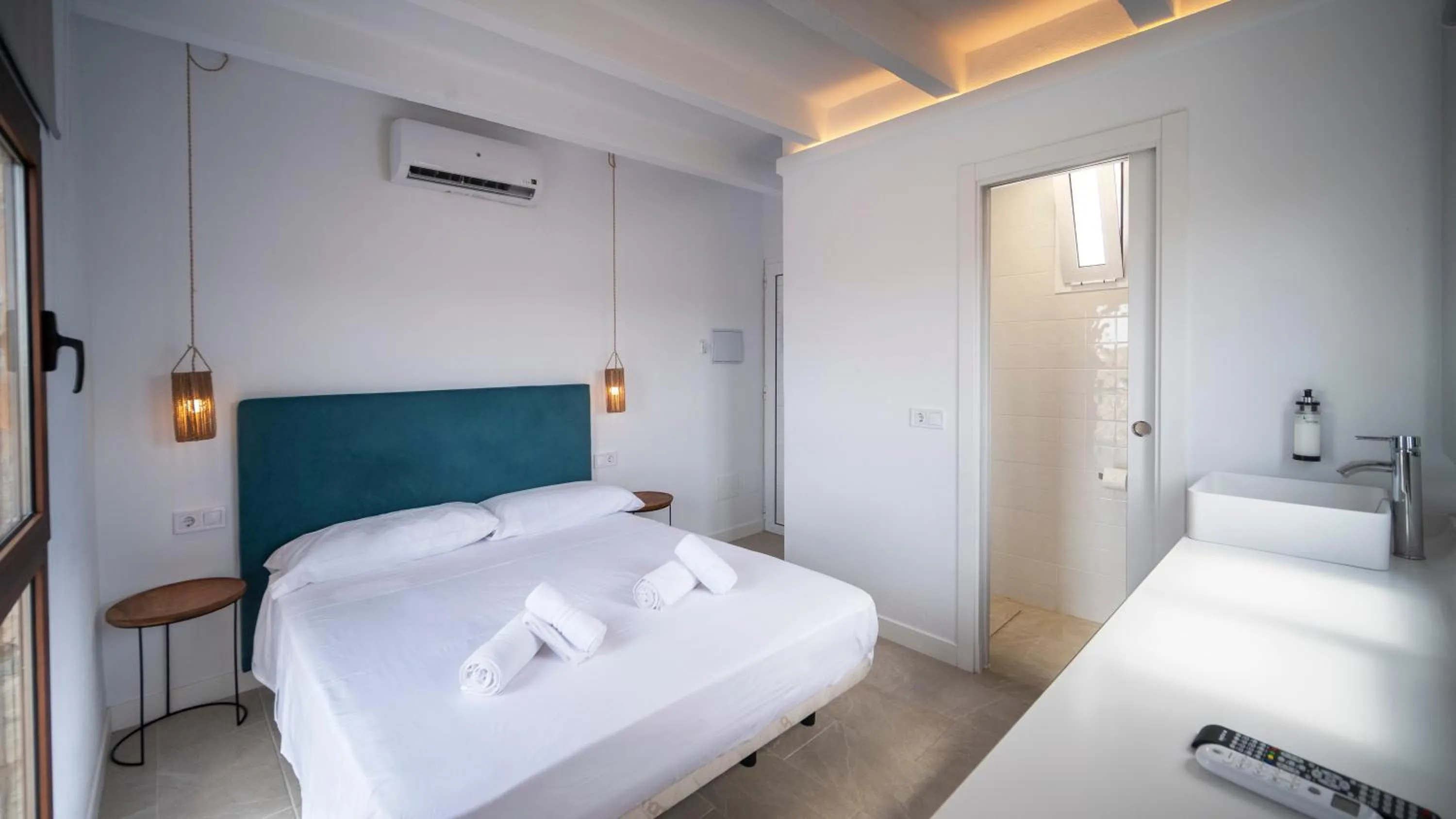 View (from property/room), Bed in Castell de Lô