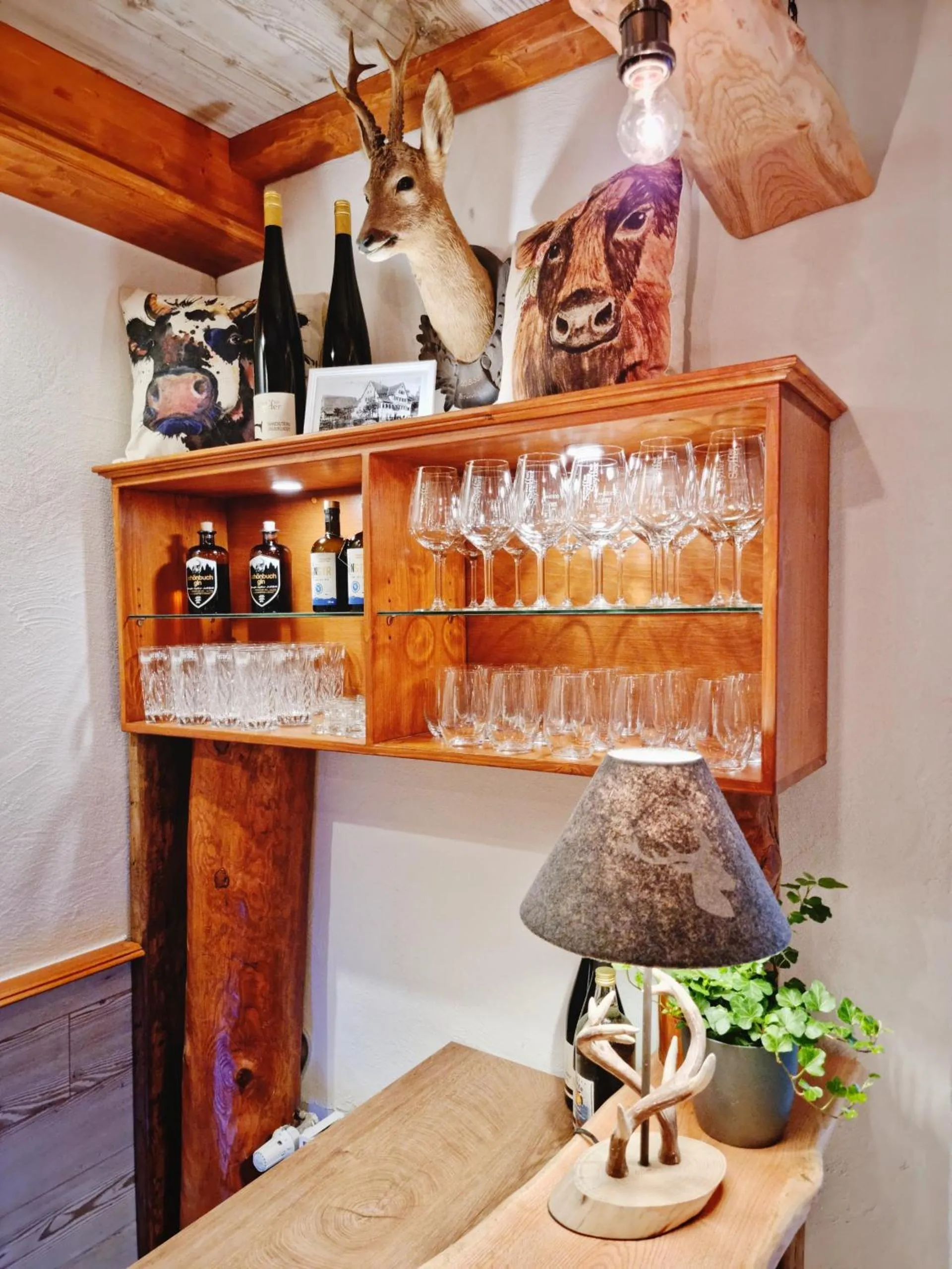 Lounge or bar in Wirtshaus Zum Lowen