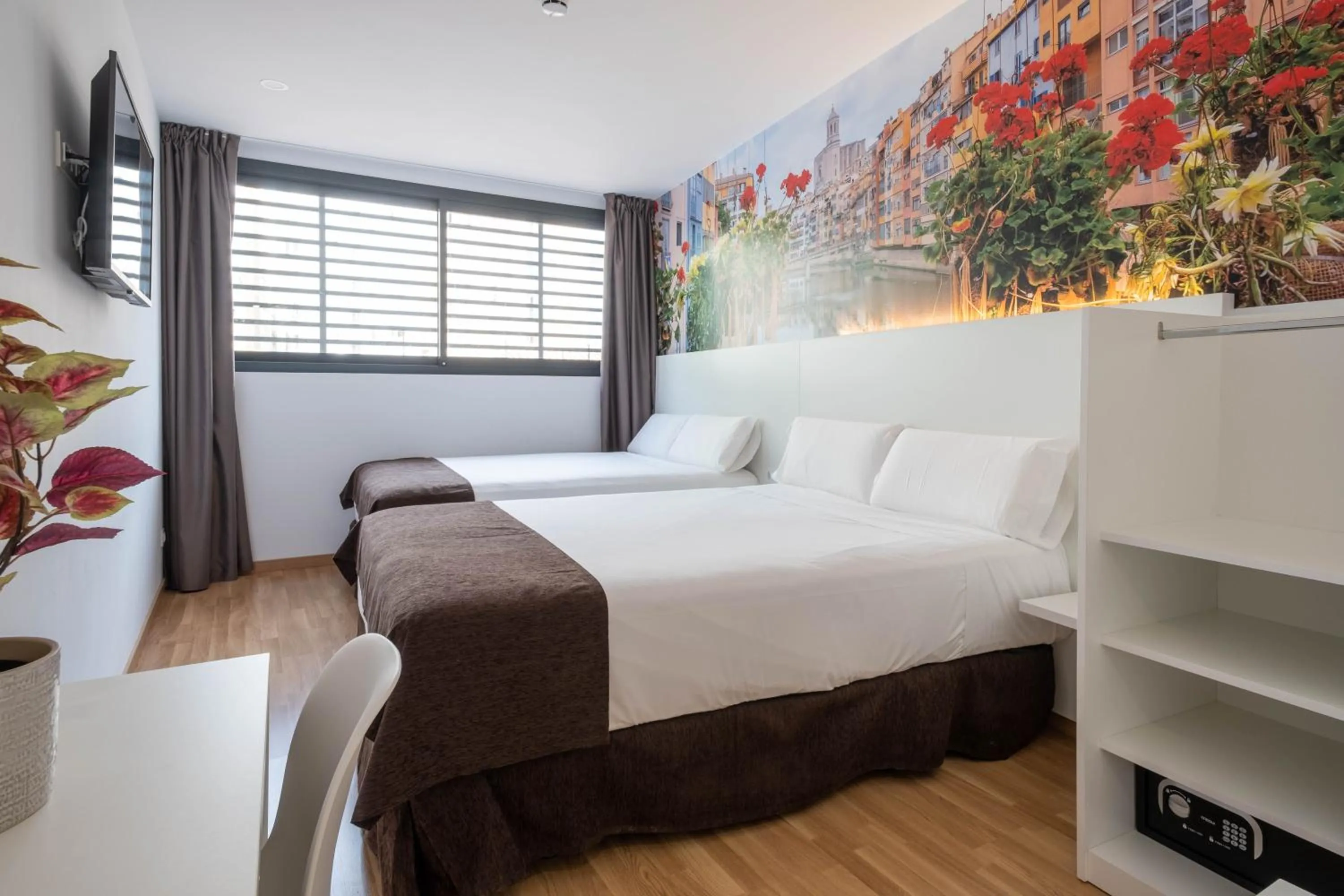 Bed in Hotel BESTPRICE Girona