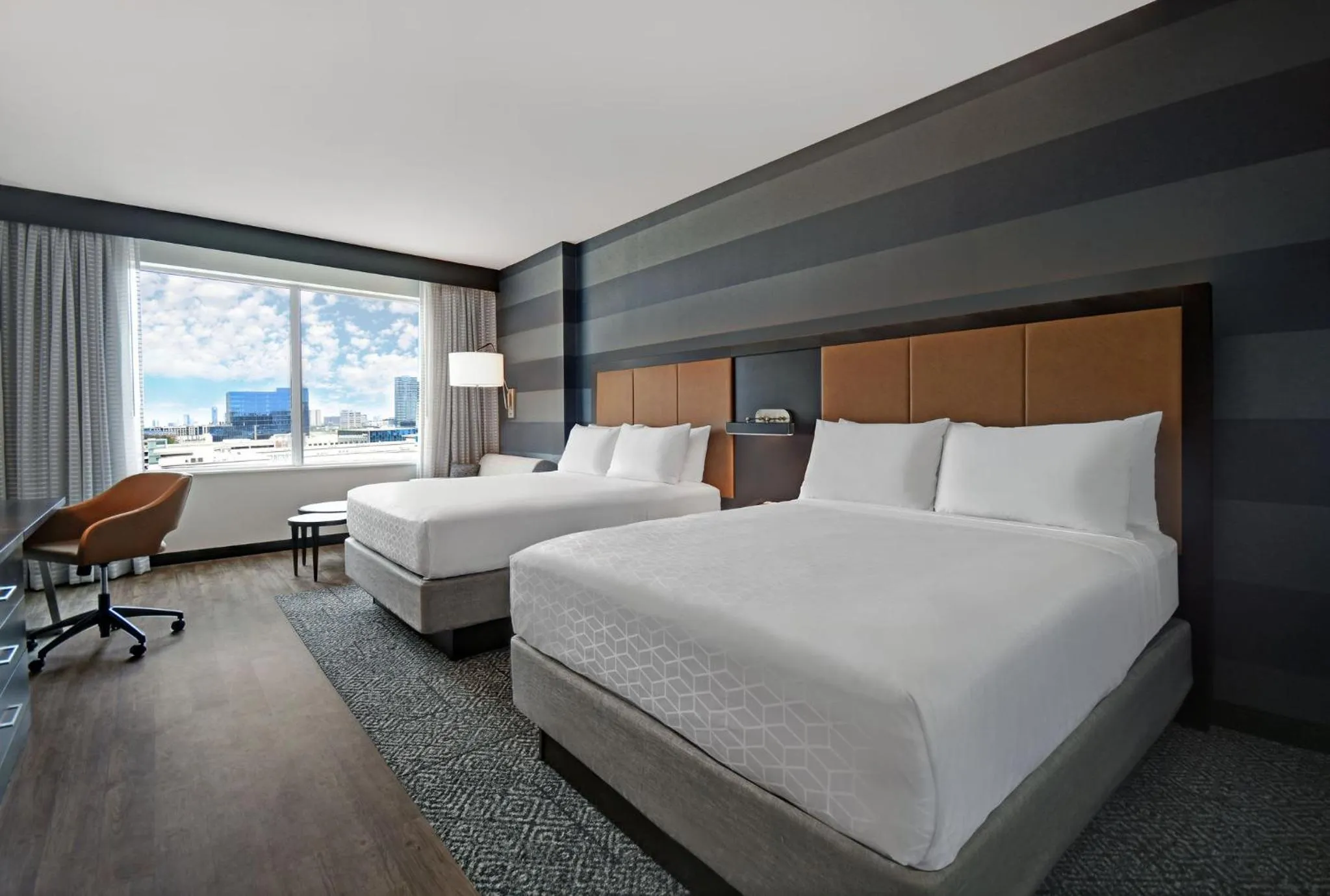 Photo of the whole room, Bed in Holiday Inn Express - Houston - Galleria Area by IHG