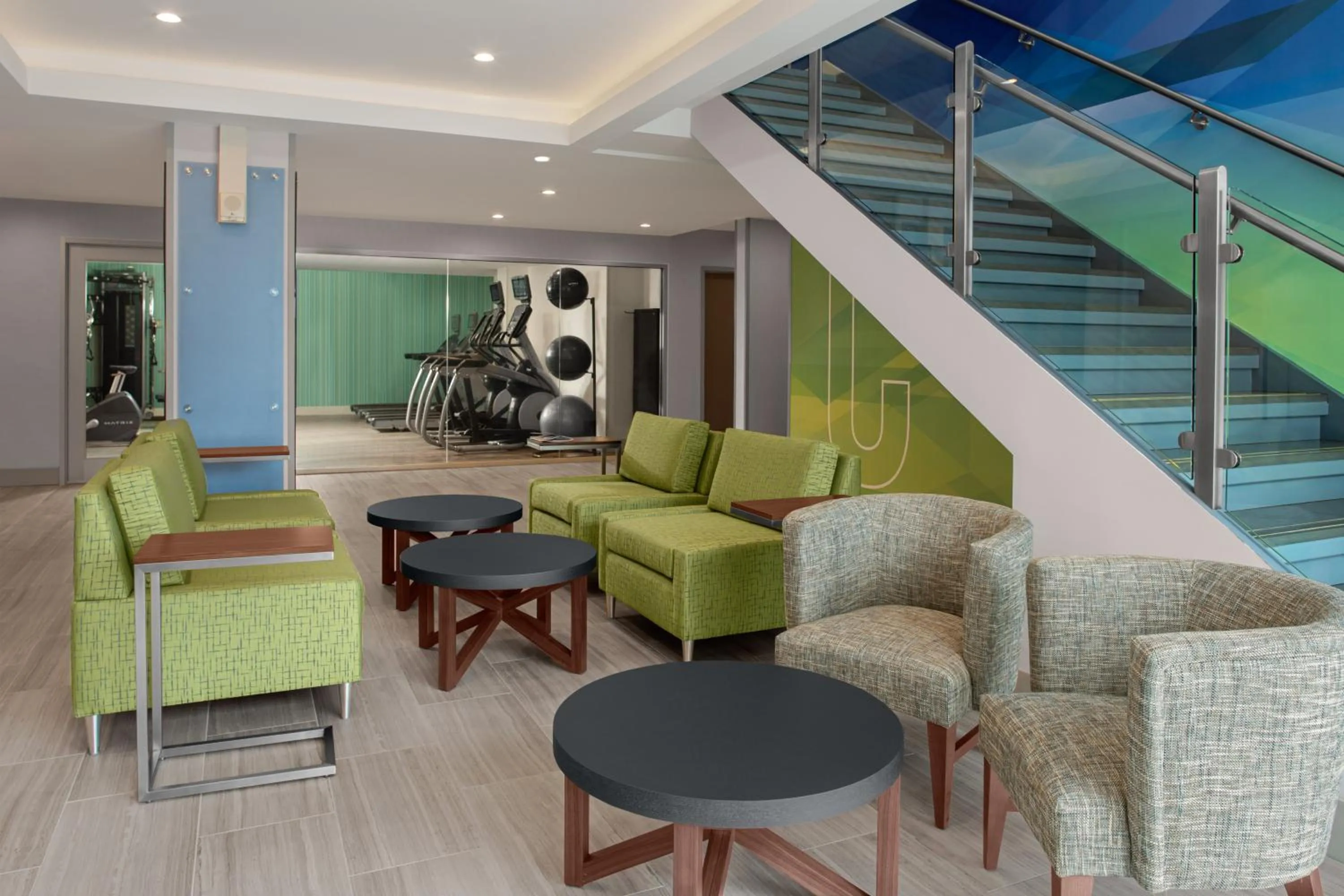 Property building in Holiday Inn Express & Suites Woodside LaGuardia Airport