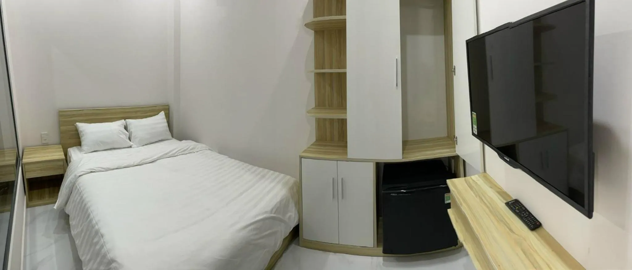 Bathroom, Bed in Thiên Thanh Hotel