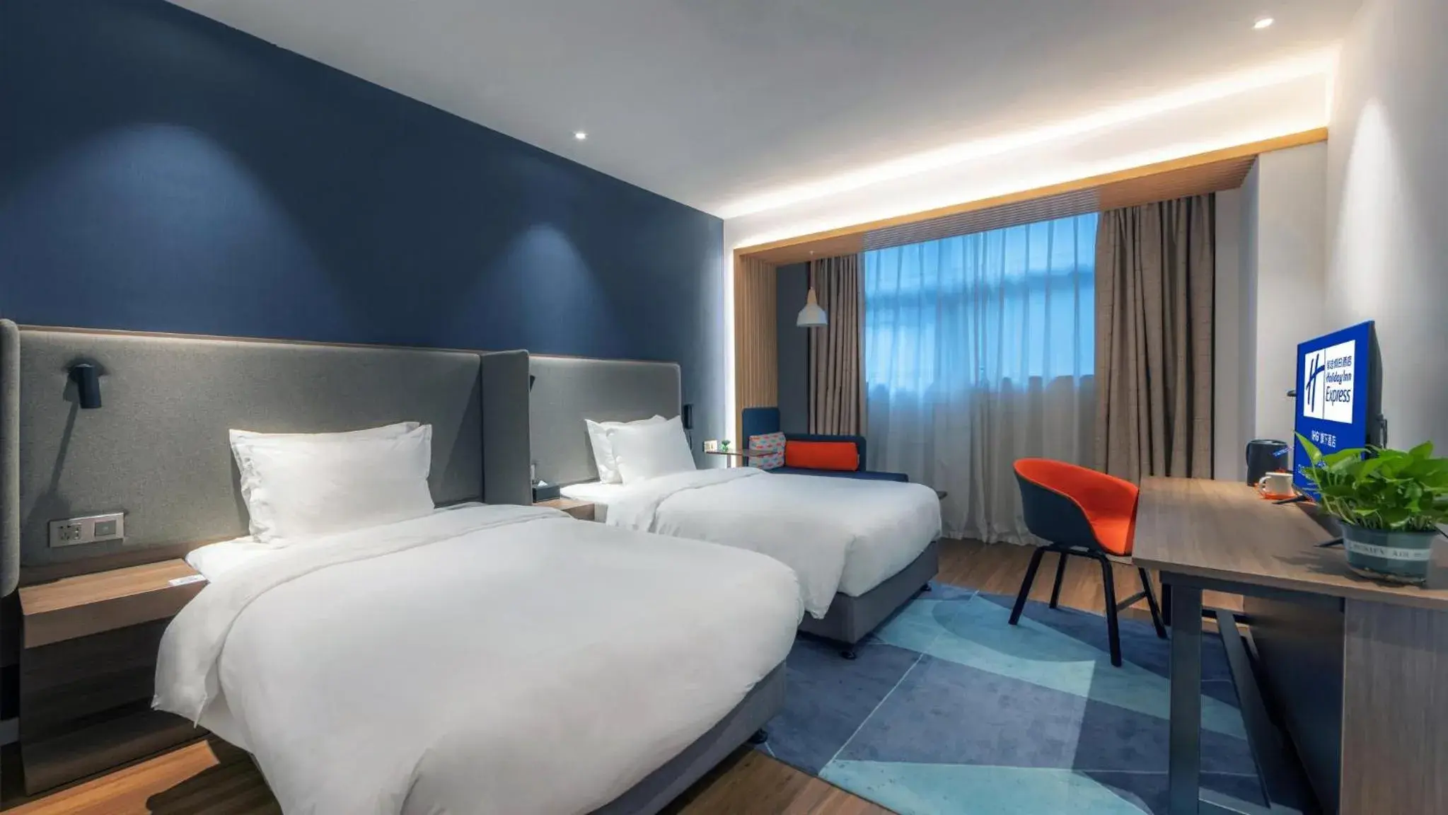 Standard Twin Room in Holiday Inn Express Chengdu Wuhou New City by IHG Standard Twin Room in Holiday Inn Express Chengdu Wuhou New City by IHG