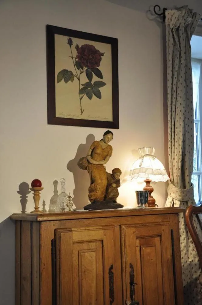 Decorative detail in Maison Vérosia