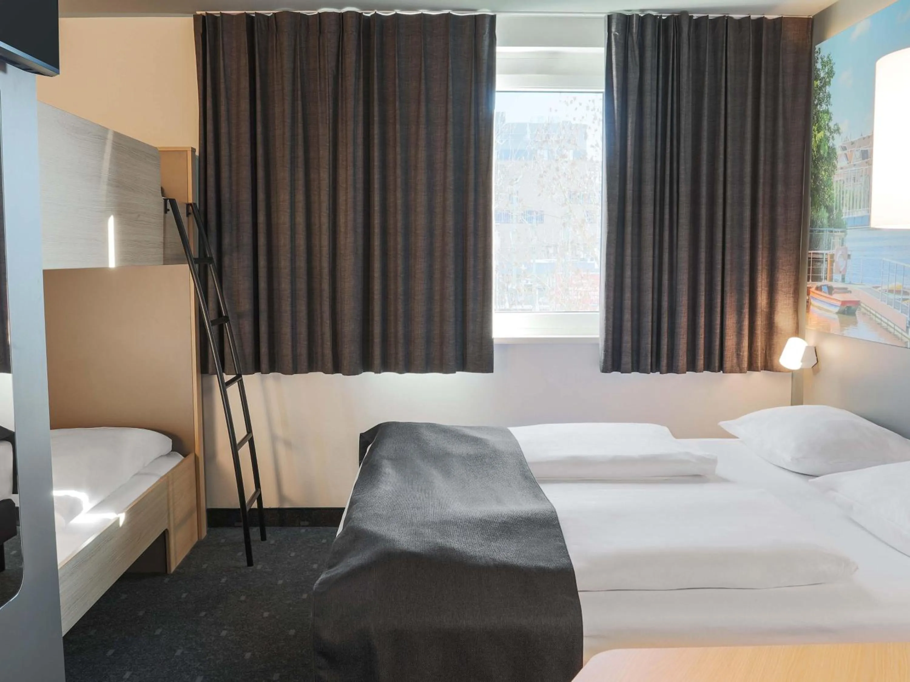 Bed in B&B Hotel Böblingen