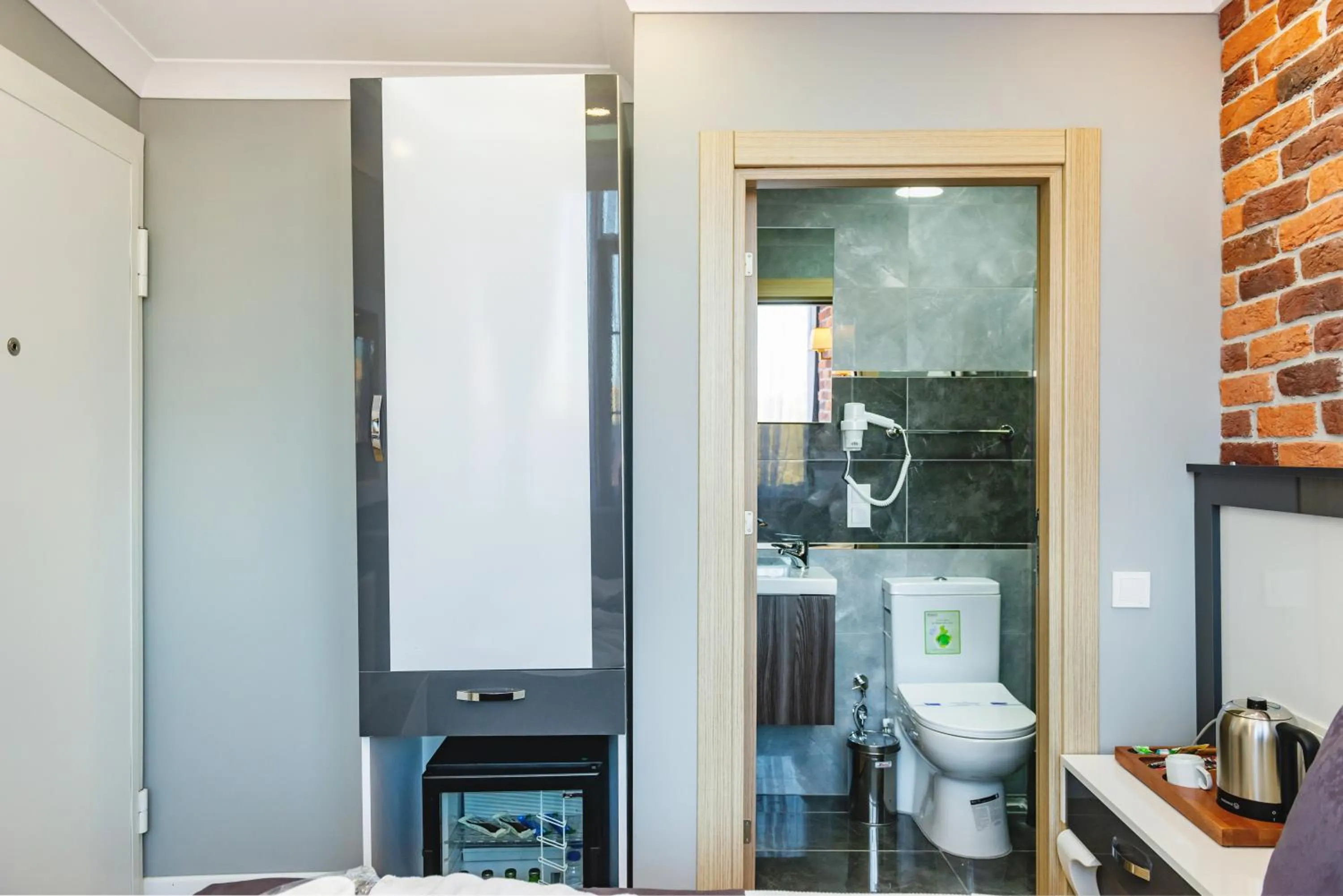 Area and facilities in Gloria Suites Old City