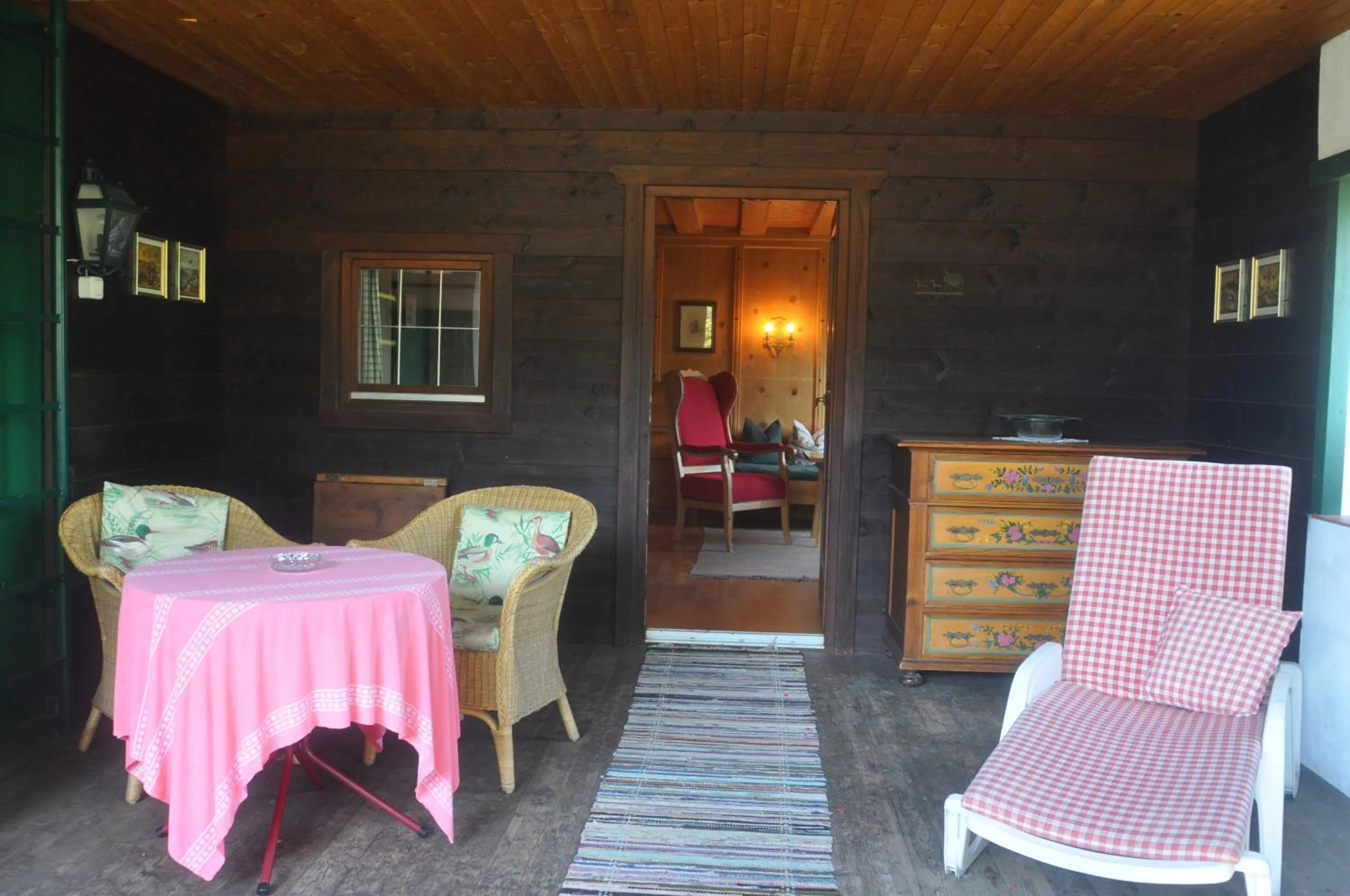 Seating area in Romantikhotel Almtalhof