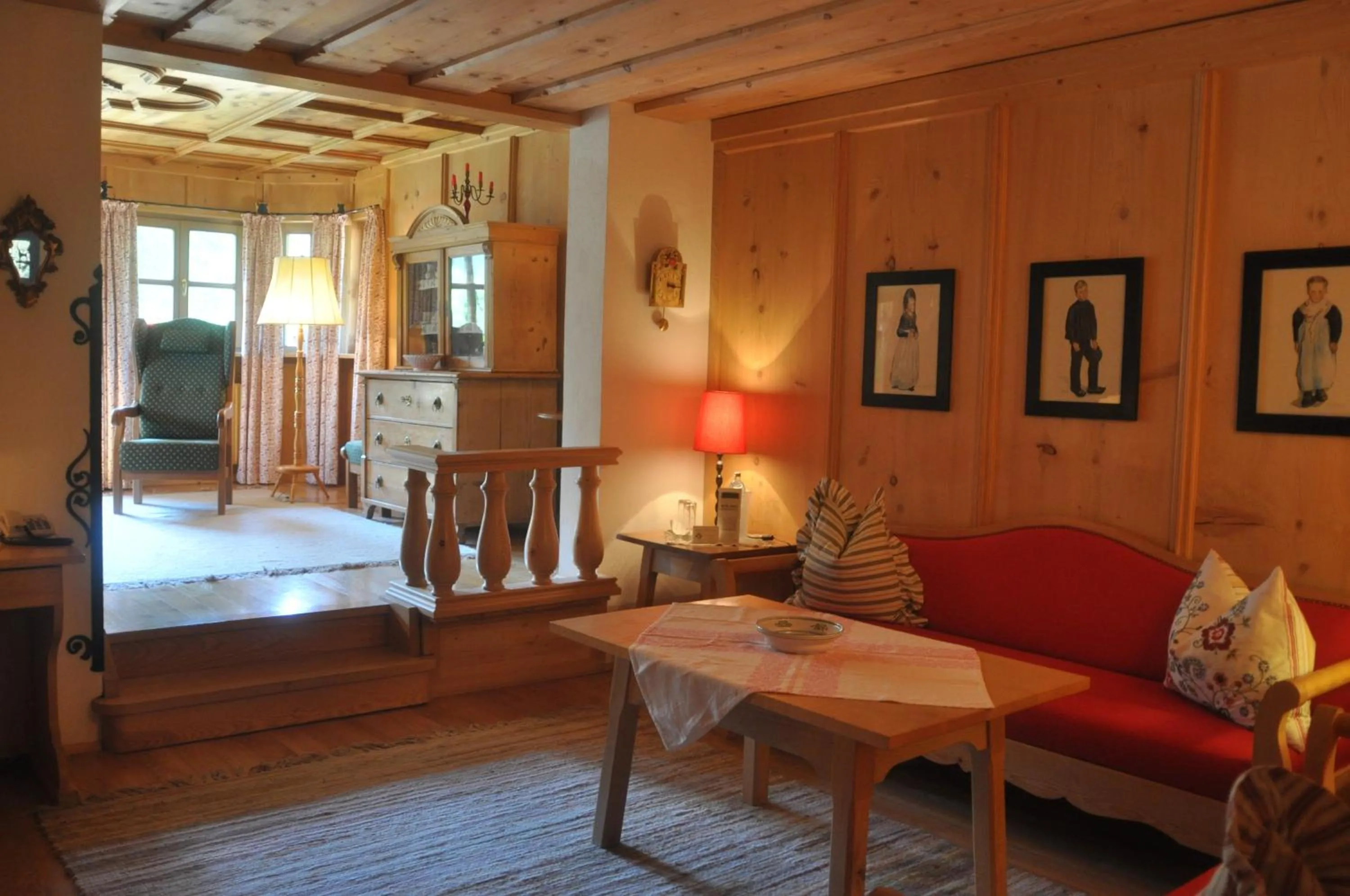 Seating area in Romantikhotel Almtalhof