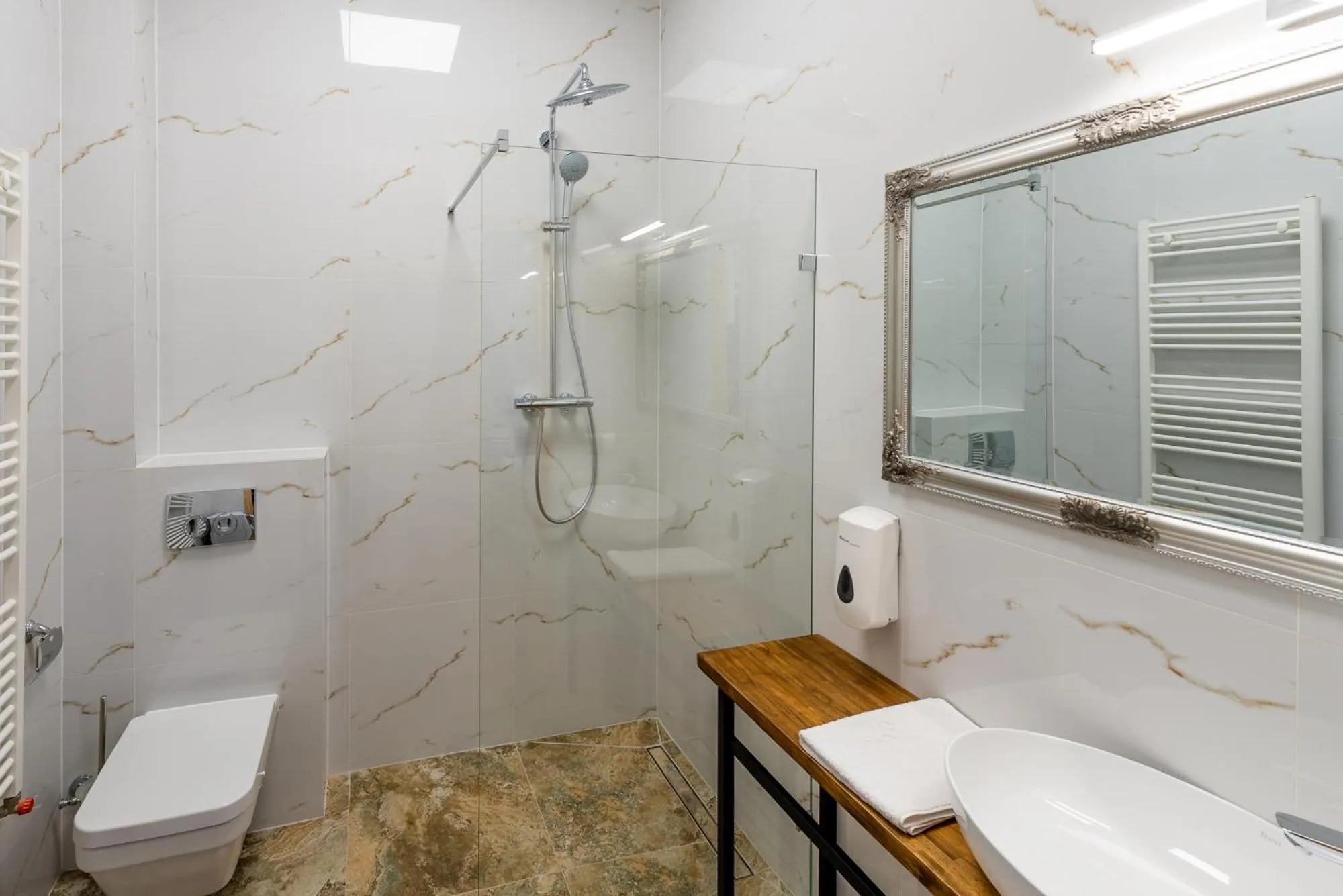 Bathroom in Kamienica Zamenhofa - Apartamenty na wynajem