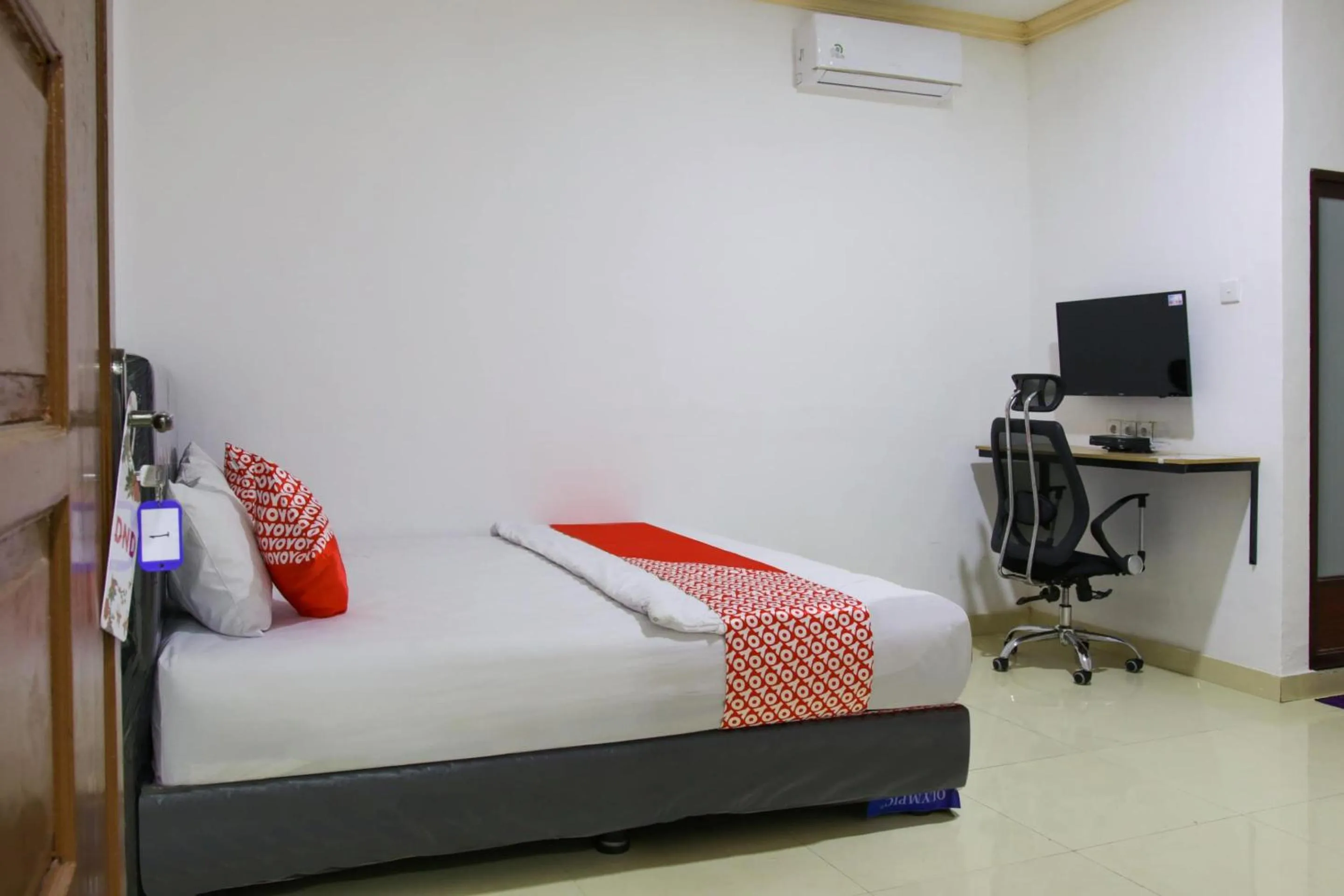 Bedroom in Hotel O Pa Baeng Baeng Near Rumah Sakit Faisal Formerly Guest House Cahaya 7296