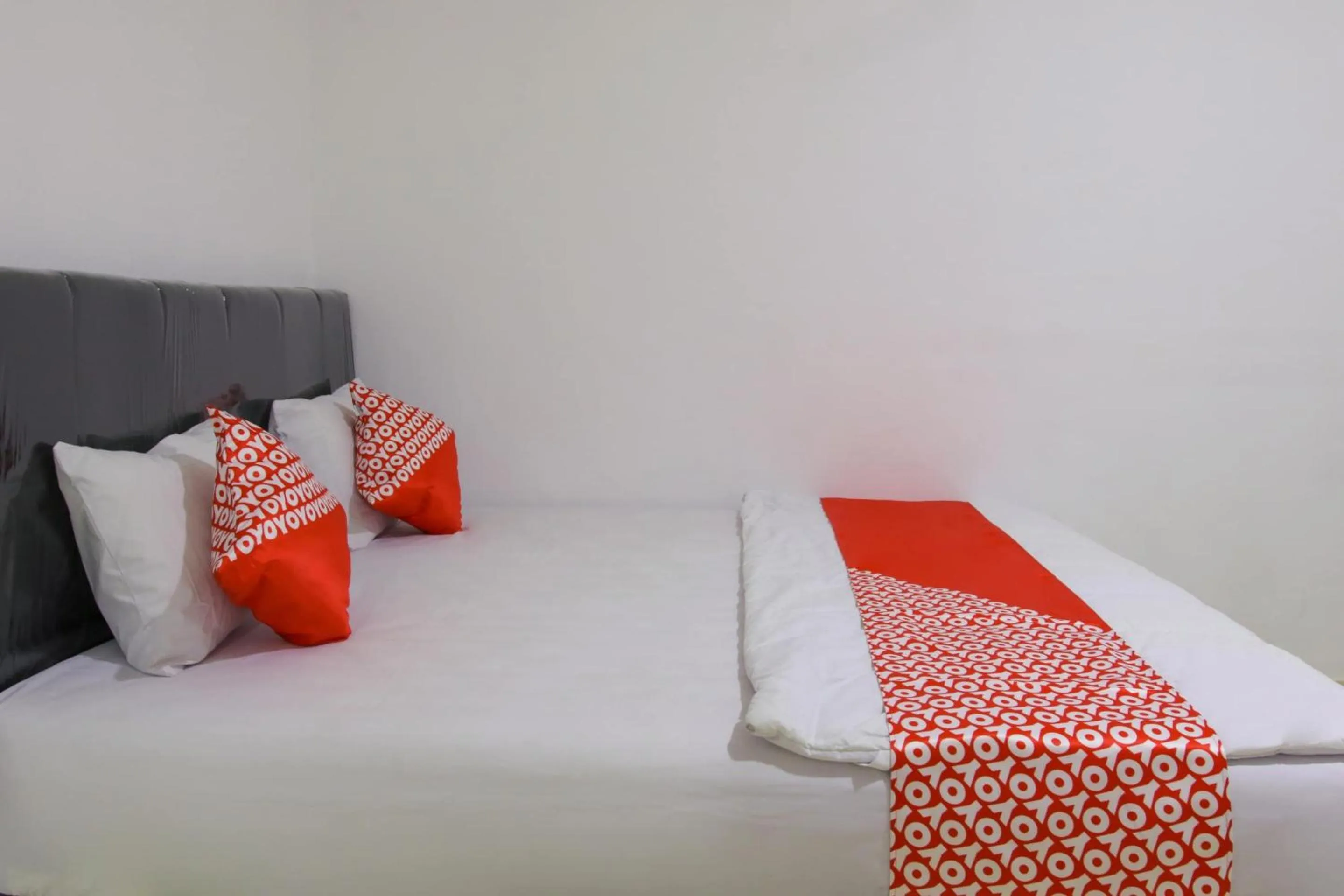 Bedroom in Hotel O Pa Baeng Baeng Near Rumah Sakit Faisal Formerly Guest House Cahaya 7296