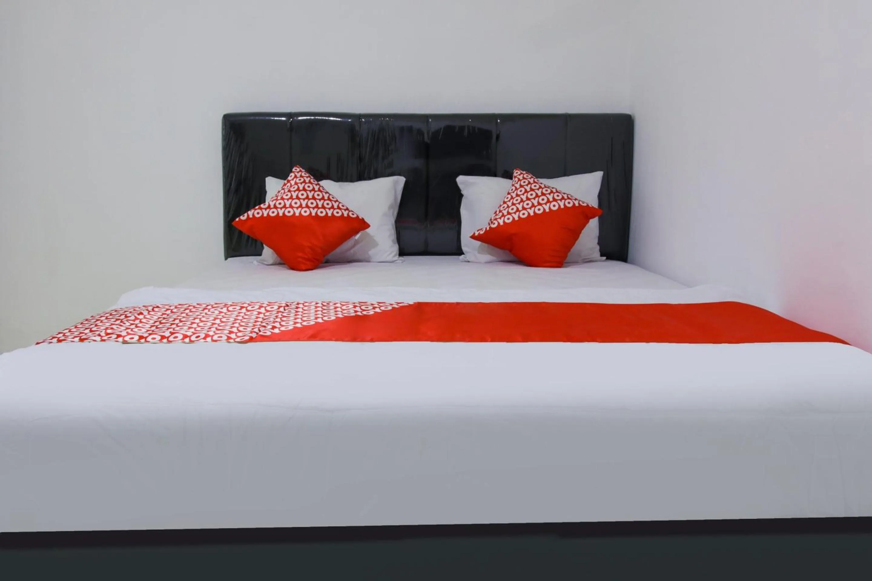 Bedroom in Hotel O Pa Baeng Baeng Near Rumah Sakit Faisal Formerly Guest House Cahaya 7296