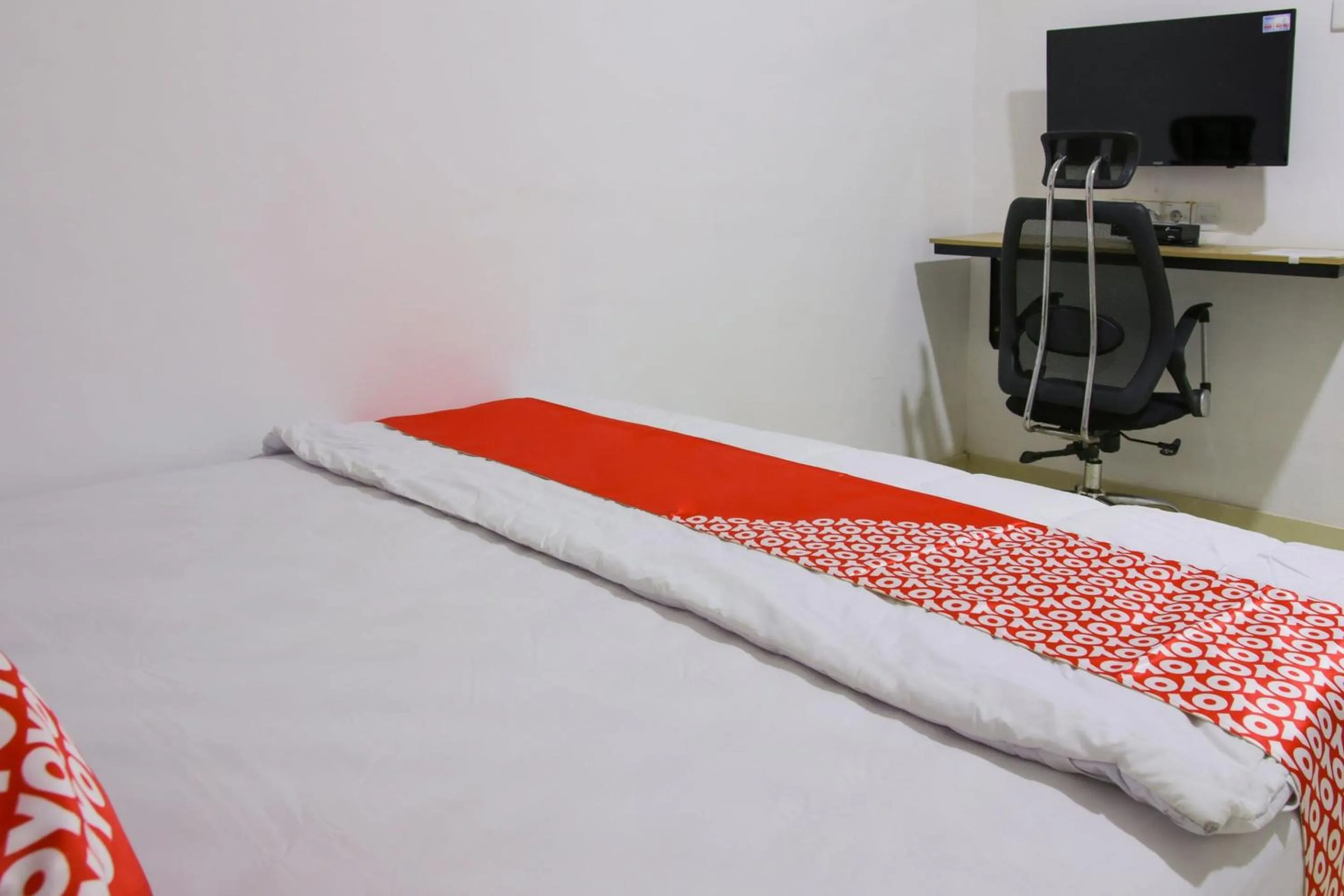 Bedroom in Hotel O Pa Baeng Baeng Near Rumah Sakit Faisal Formerly Guest House Cahaya 7296