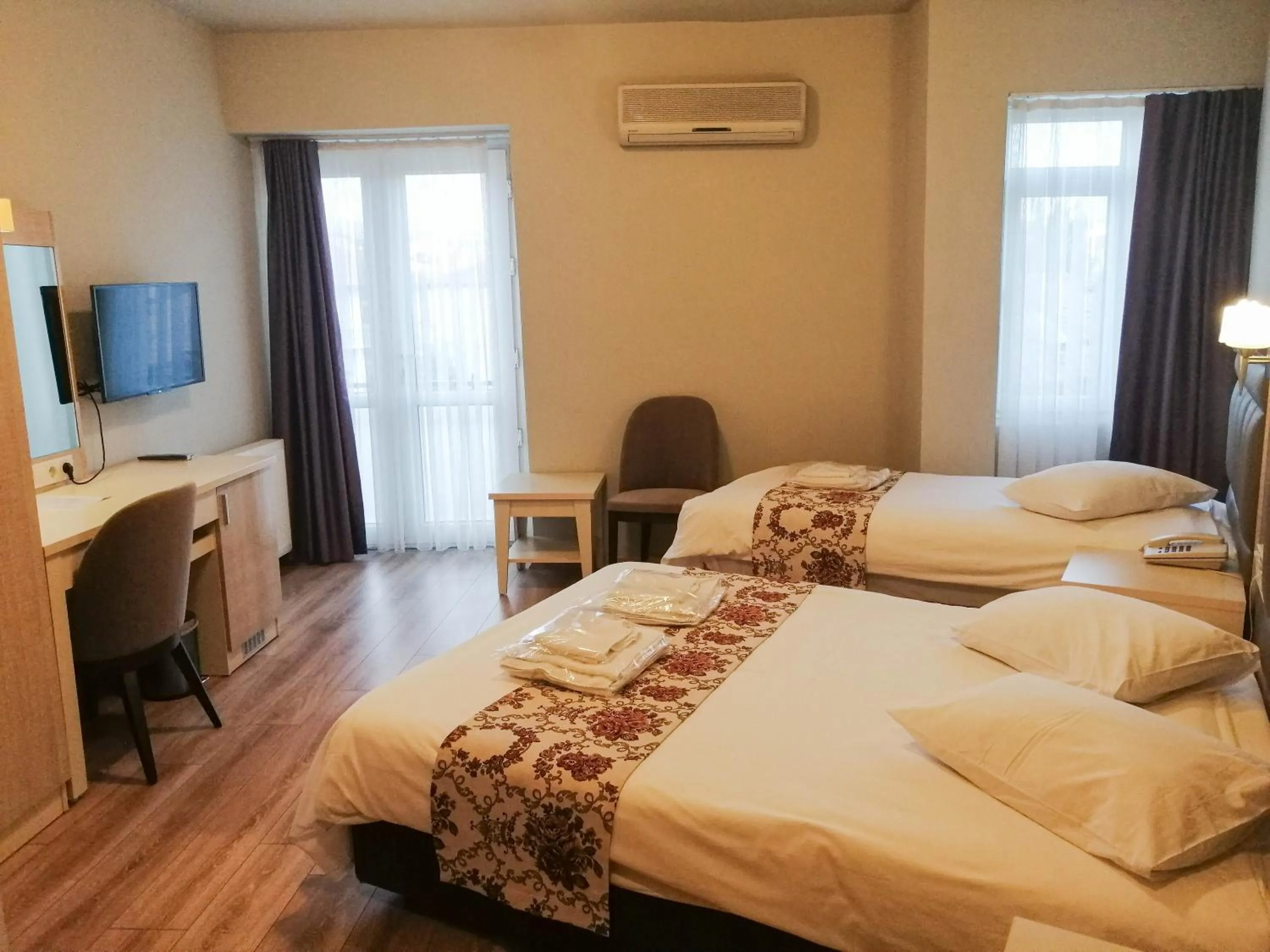 Photo of the whole room, Bed in BOLU GRAND KÖROĞLU OTEL