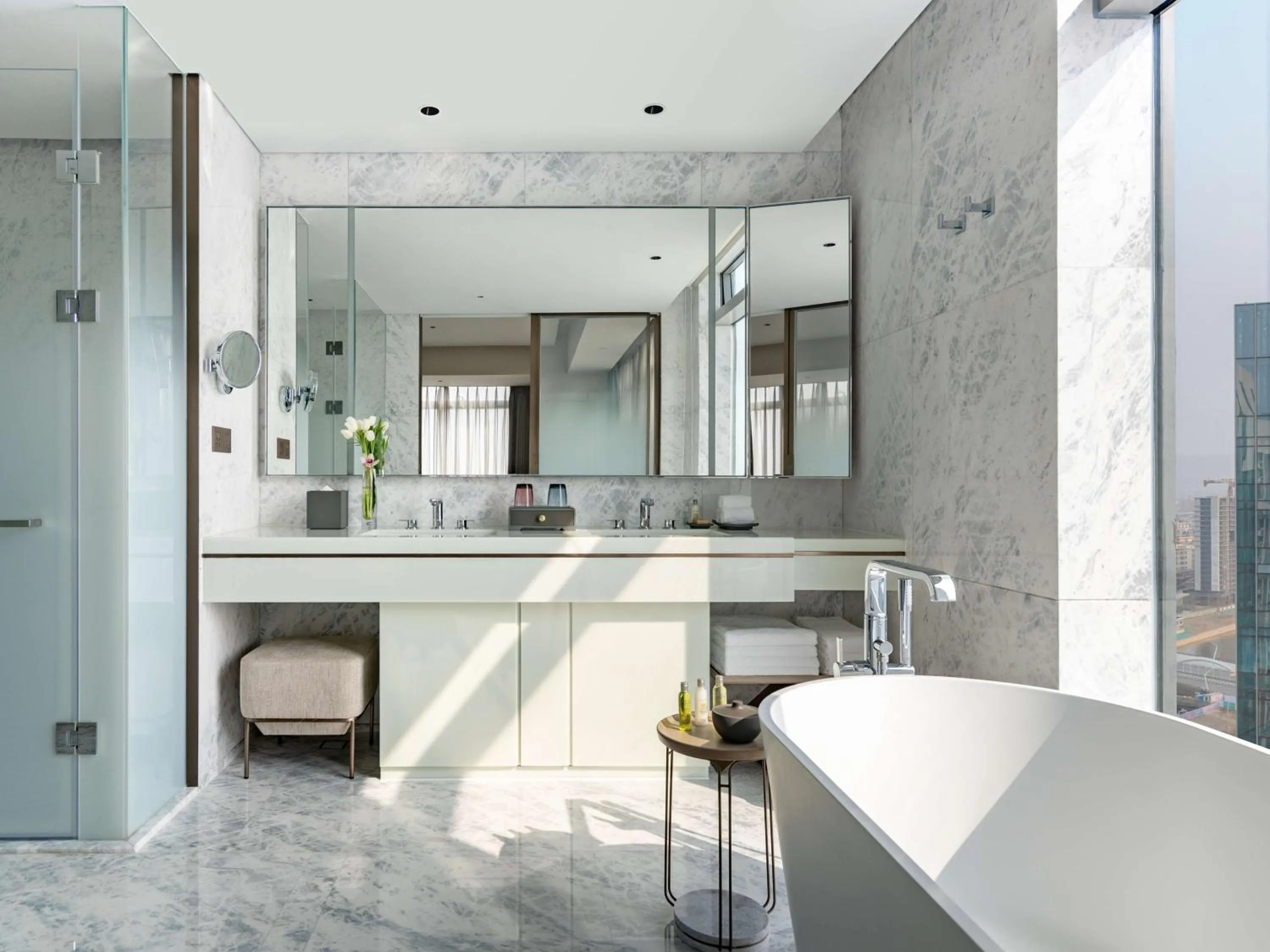 Bathroom in Hilton Shenzhen World Exhibition & Convention Centre