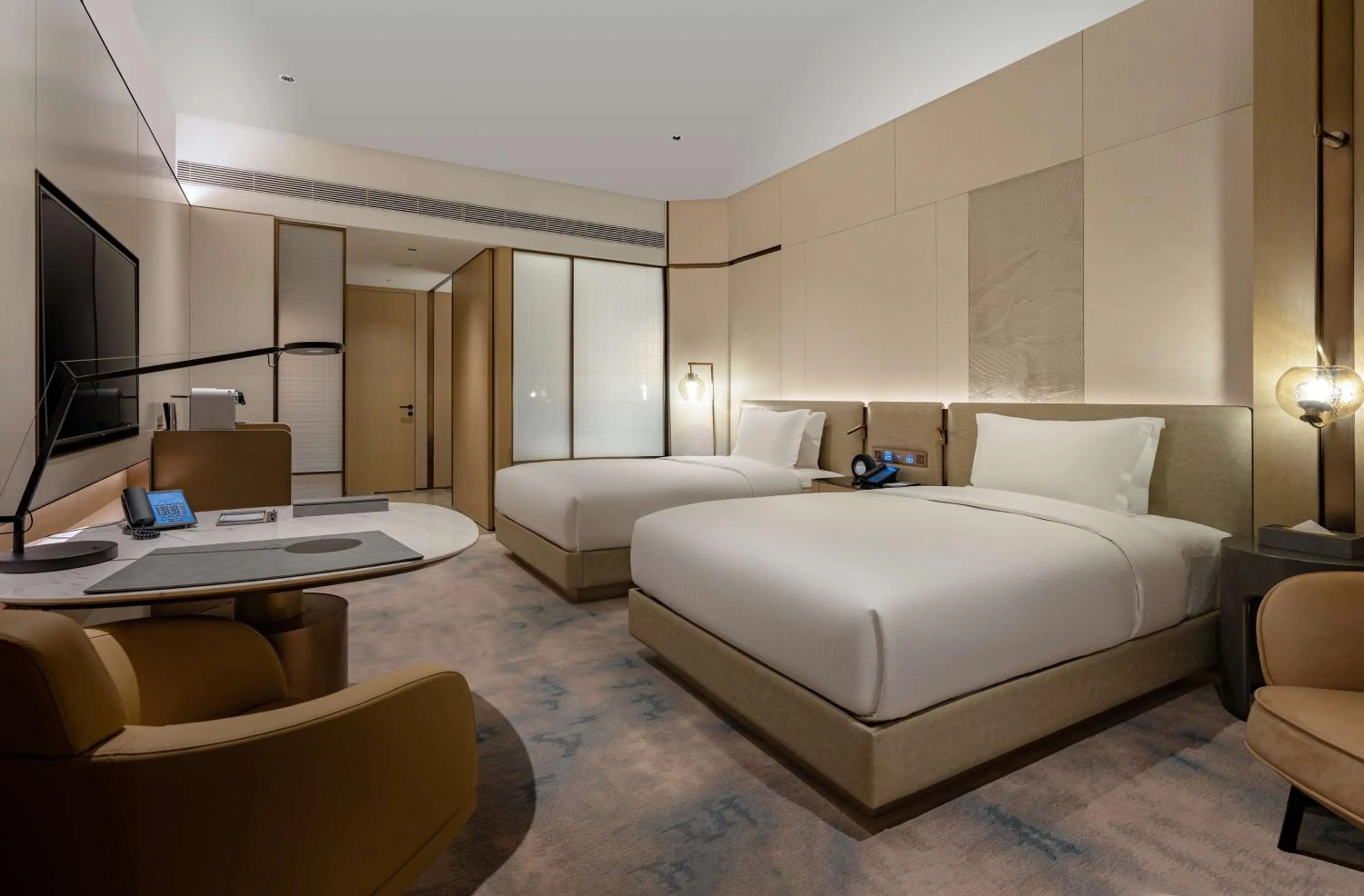 Bedroom, Bed in Hilton Shenzhen World Exhibition & Convention Centre