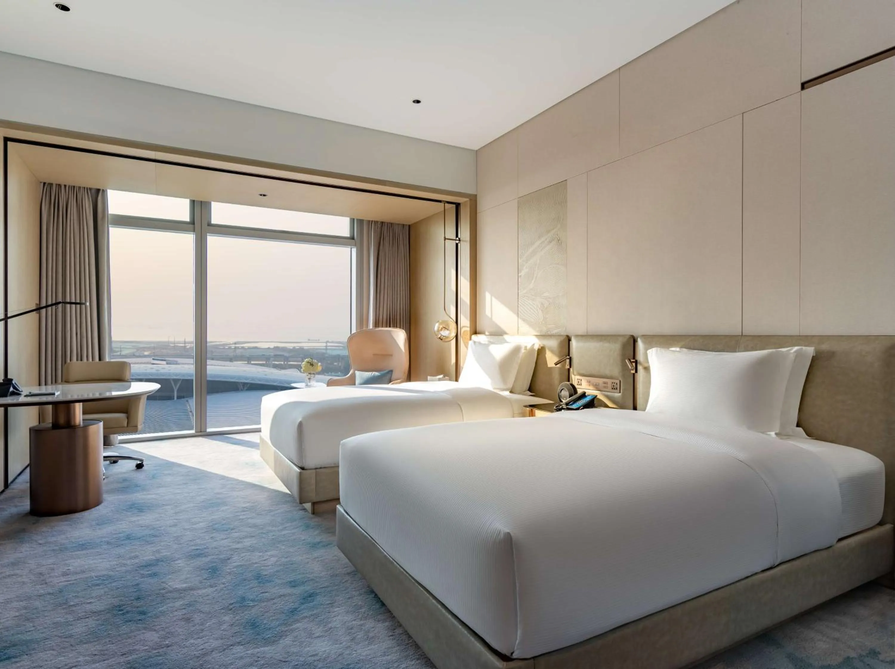 Bedroom, Bed in Hilton Shenzhen World Exhibition & Convention Centre