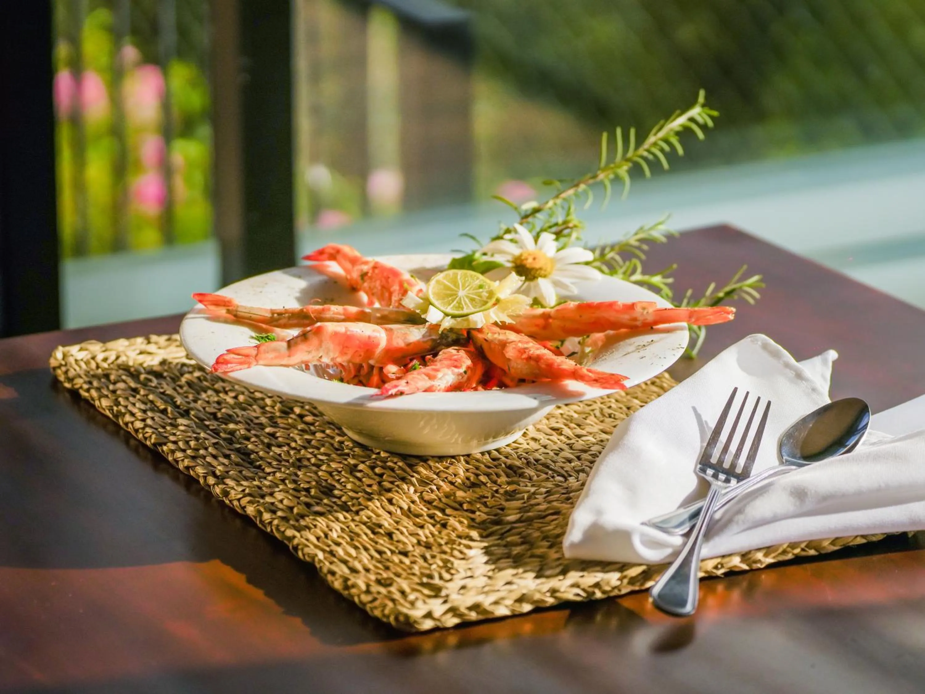 Restaurant/places to eat in The Riverston Grand