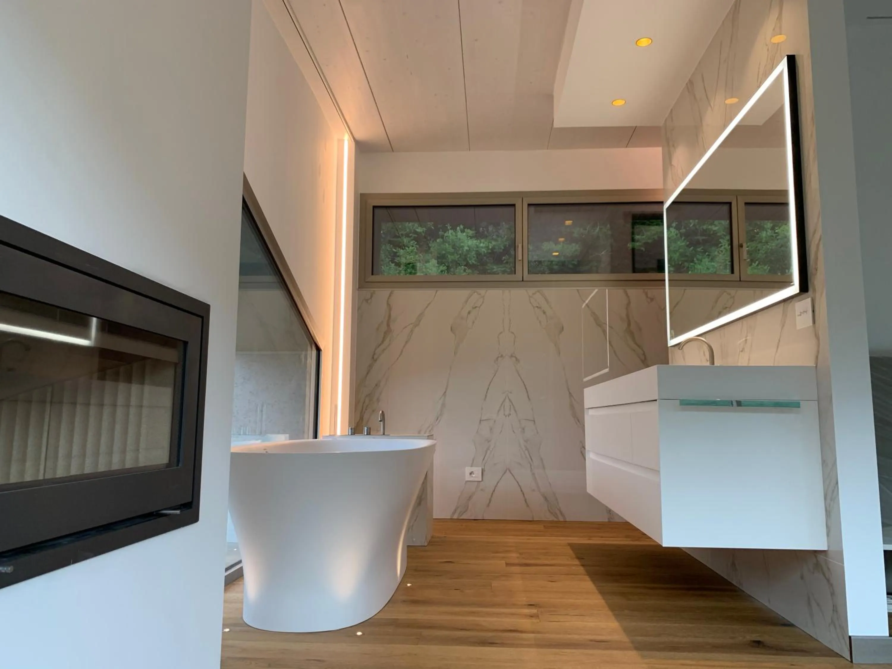 Bathroom, Bed in La Forestale Luxury Ecolodge - La Suite Royale