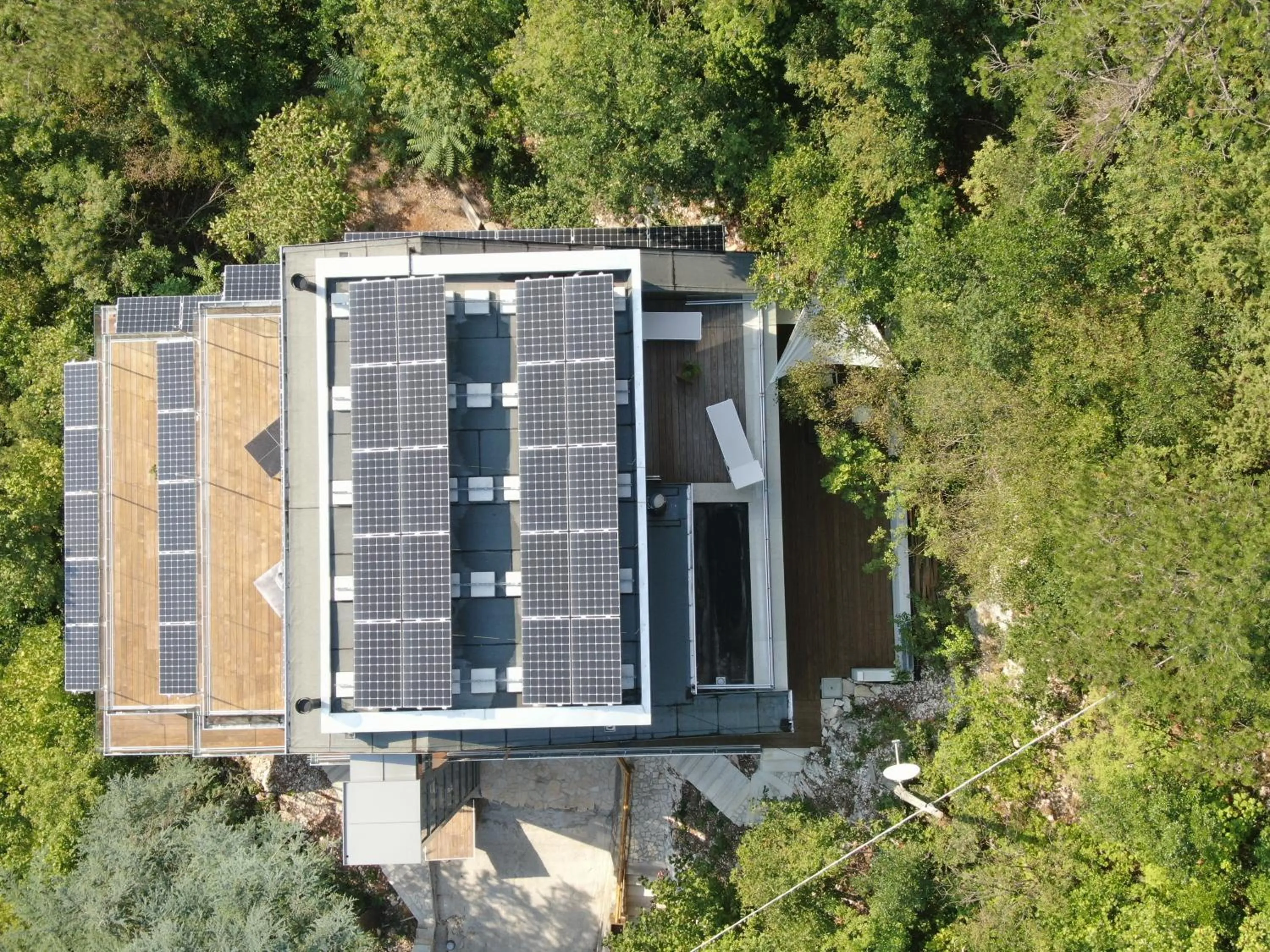 Garden view in La Forestale Luxury Ecolodge - La Suite Royale