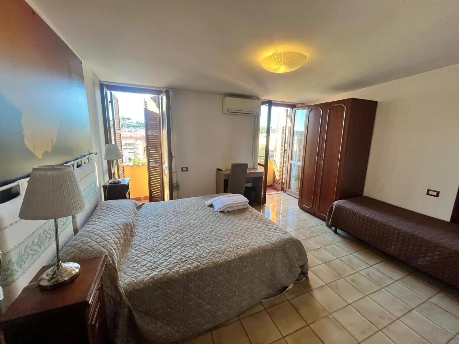 Bedroom, Bed in Domus Getsemani