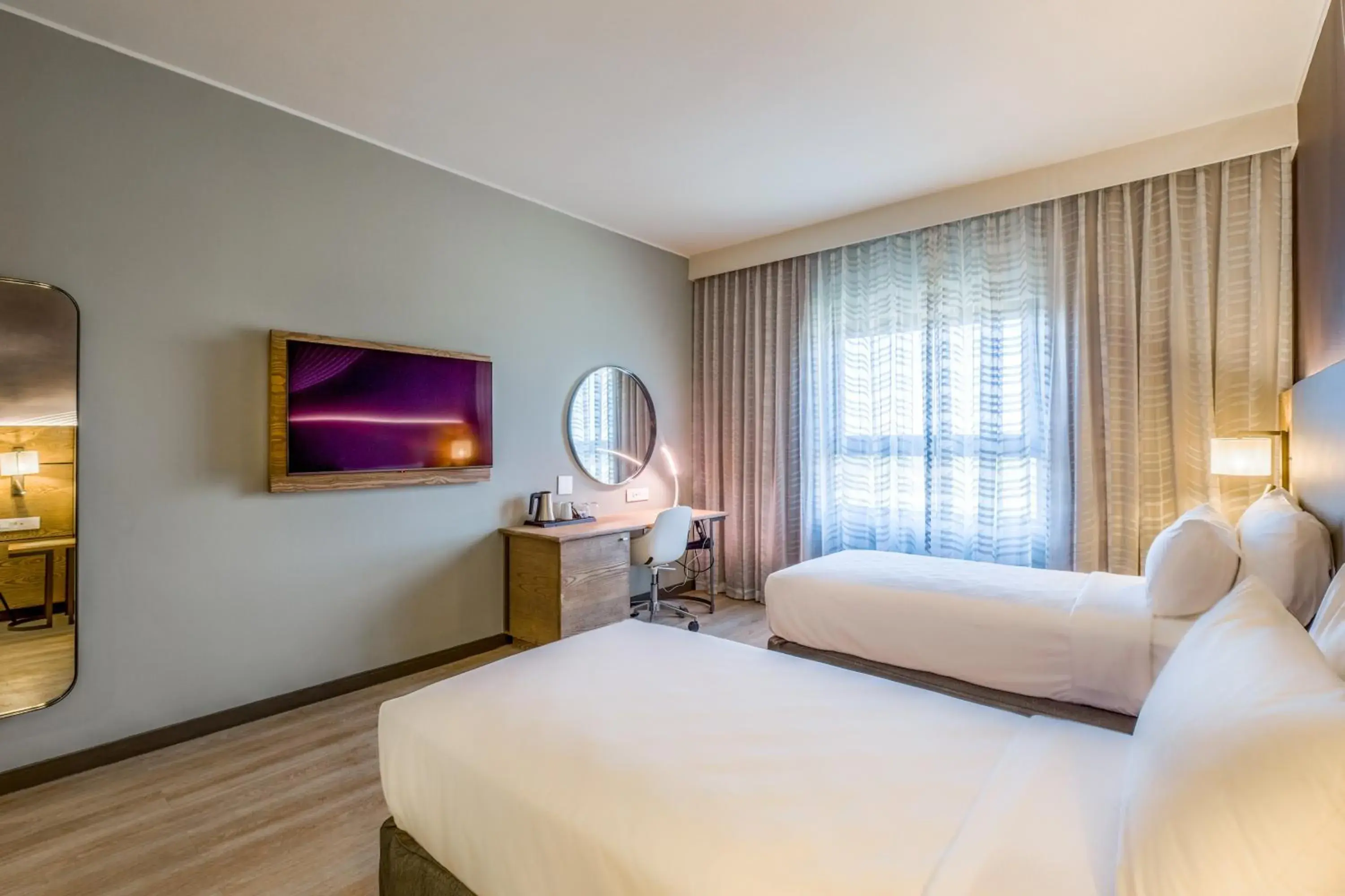 Standard Room with Pool View in Radisson Hotel and Convention Centre OR Tambo Airport Standard Room with Pool View in Radisson Hotel and Convention Centre OR Tambo Airport