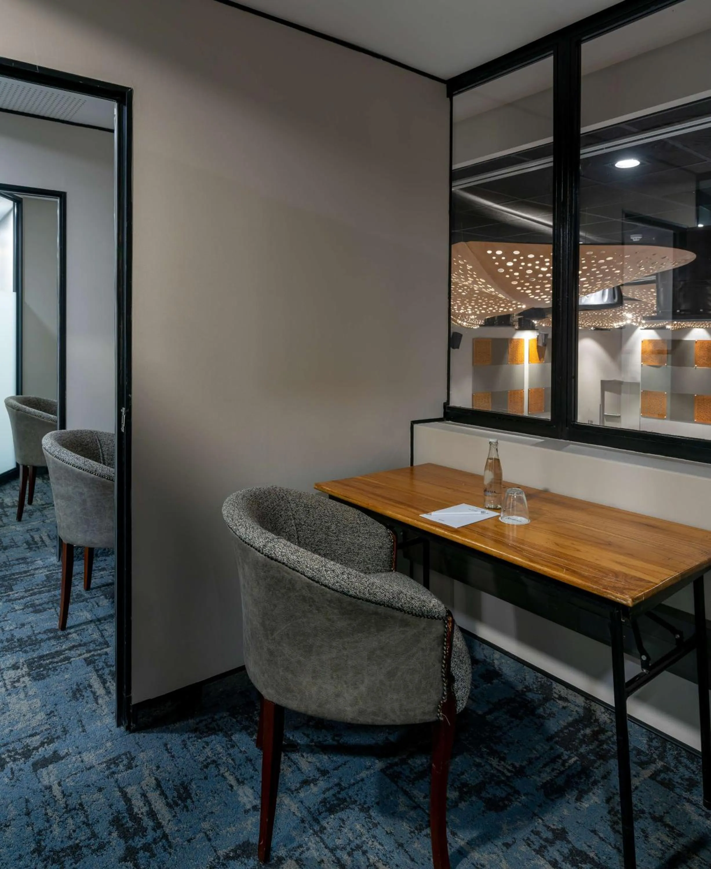 Lobby or reception in Radisson Hotel and Convention Centre OR Tambo Airport