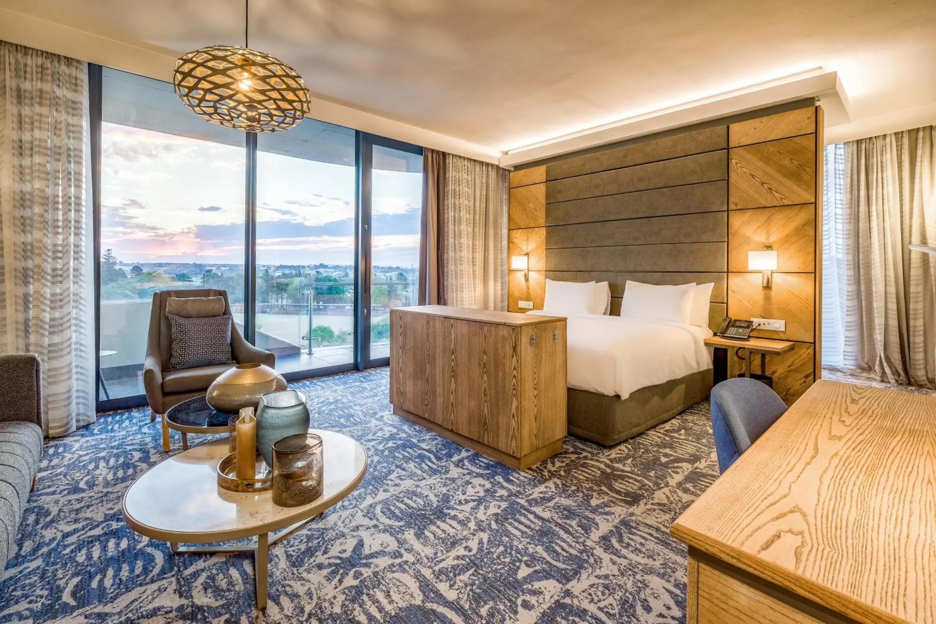 One-Bedroom Junior Suite with Balcony in Radisson Hotel and Convention Centre OR Tambo Airport One-Bedroom Junior Suite with Balcony in Radisson Hotel and Convention Centre OR Tambo Airport