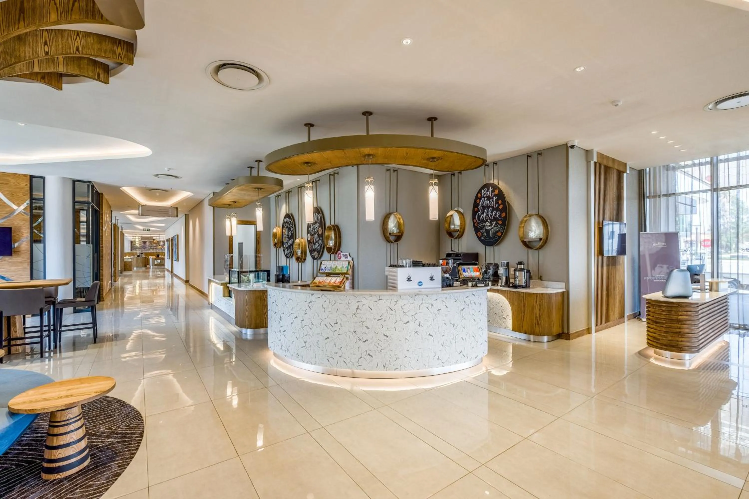 Restaurant/places to eat in Radisson Hotel and Convention Centre OR Tambo Airport