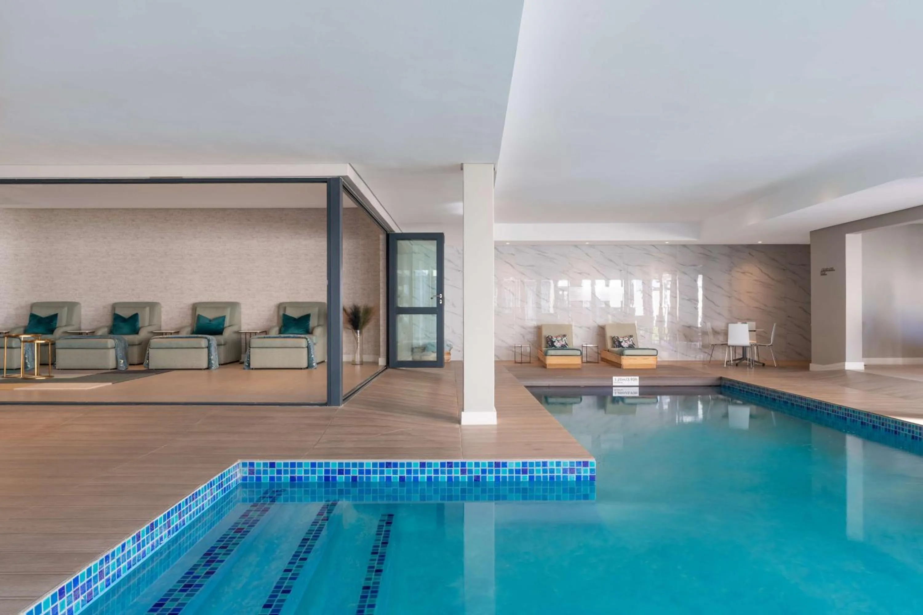 Spa and wellness centre/facilities in Radisson Hotel and Convention Centre OR Tambo Airport